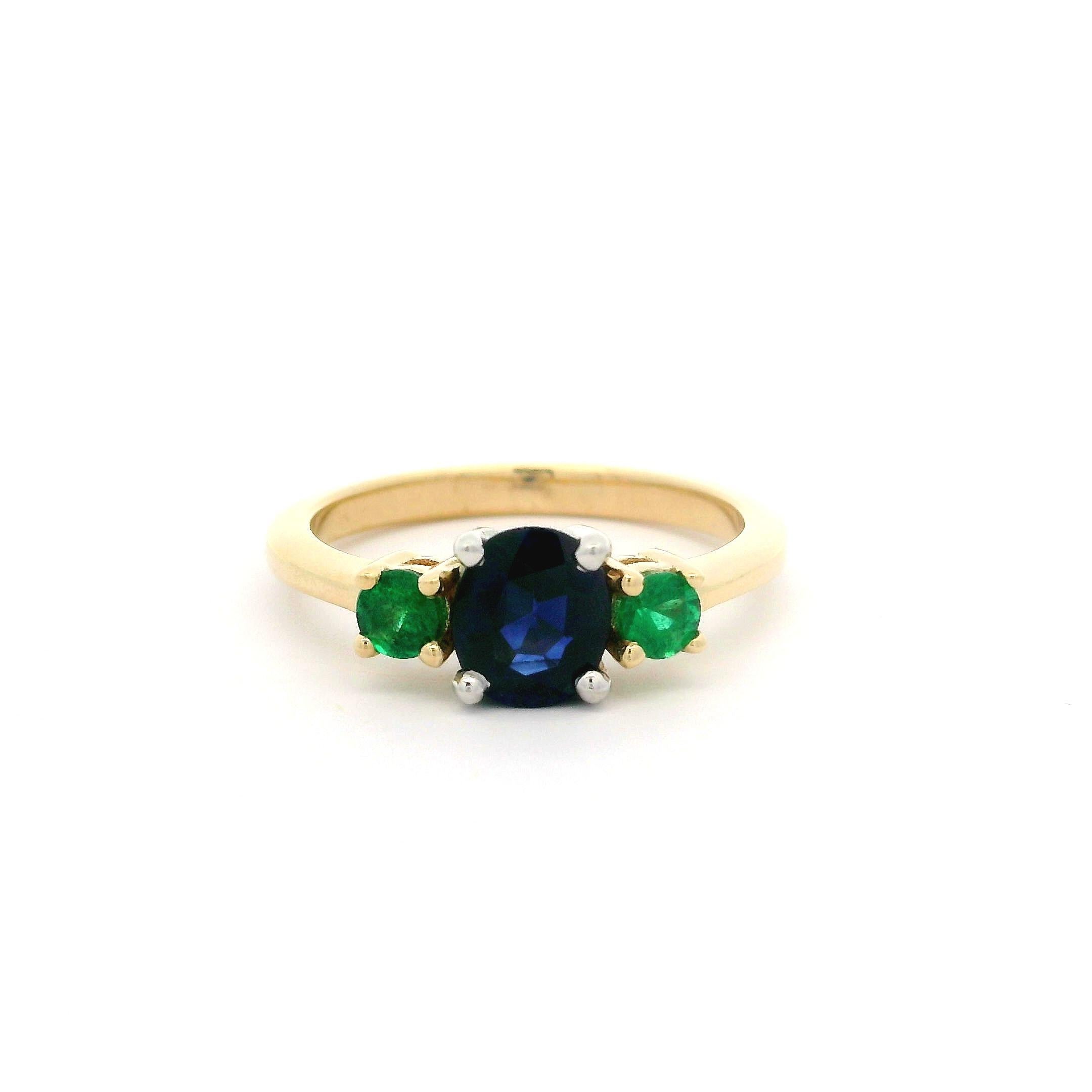 Neuer 14k Gold GIA 1,27ctw Oval Saphir & runder Smaragd Seiten 3 Stein Ring im Angebot 1