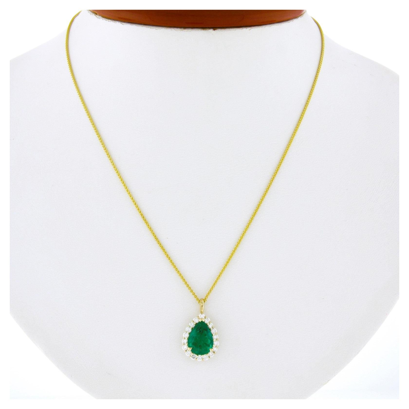 New 14k Gold SSEF Pear Teardrop Emerald Solitaire & Diamond Halo Pendant & Chain For Sale
