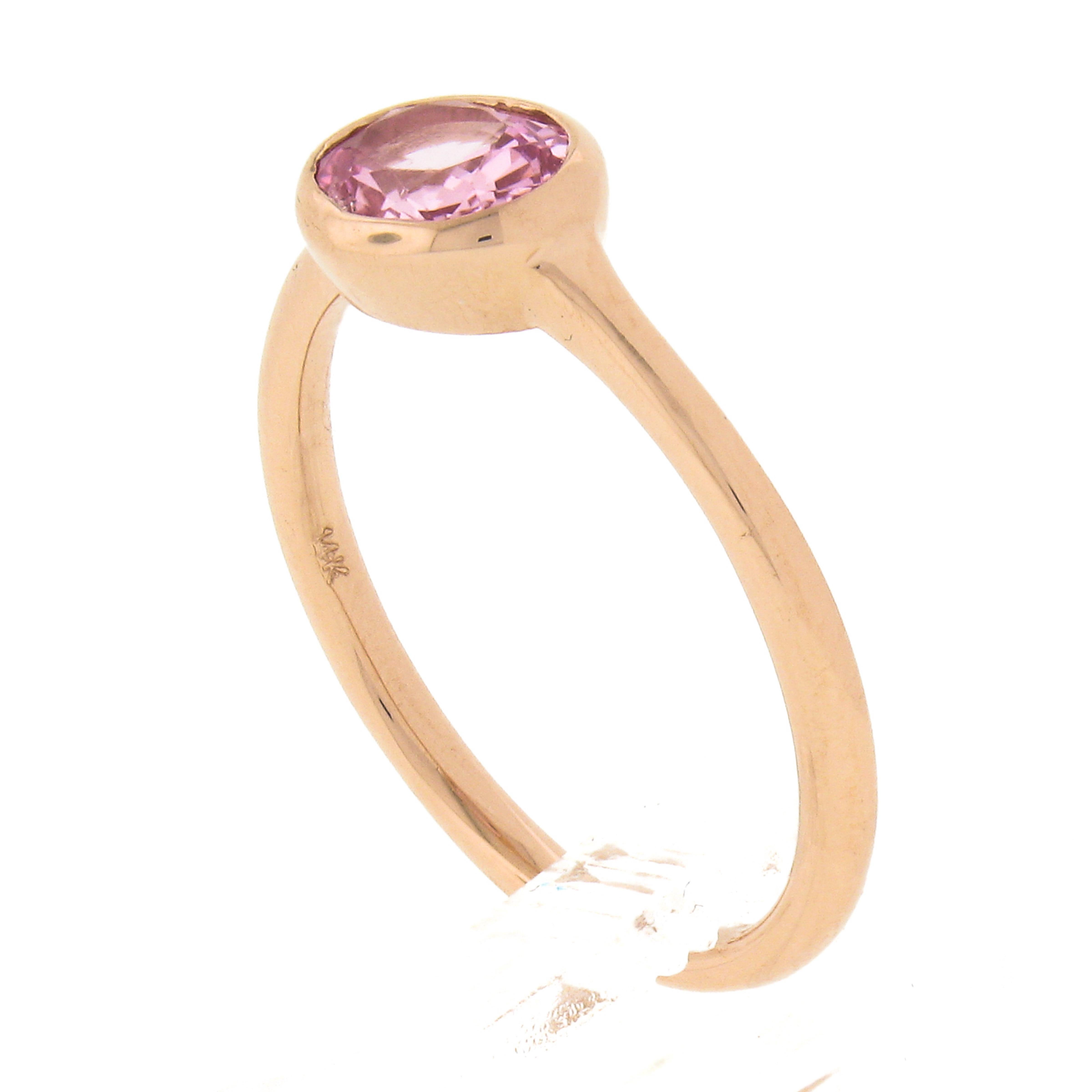 NEW 14k Rose Gold 1.29ctw GIA Oval Orangy Pink Sapphire Bezel Solitaire Ring en vente 5