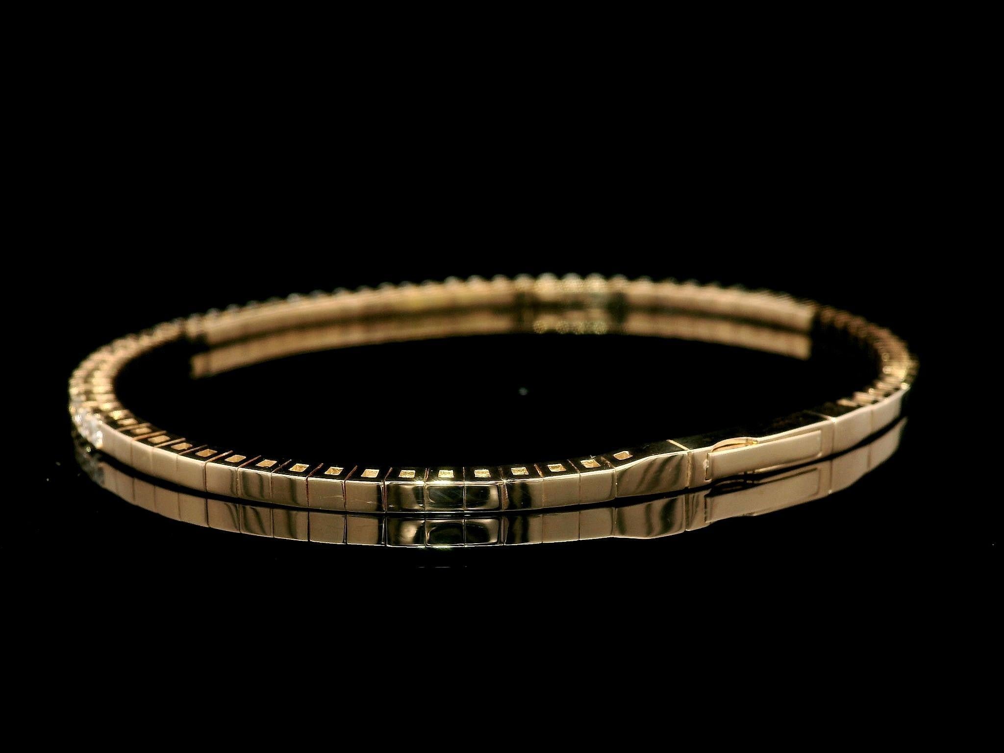 NUOVO Bracciale flessibile in oro rosa 14k con diamanti da 1,36 carati e chiusura a pressione in vendita 1