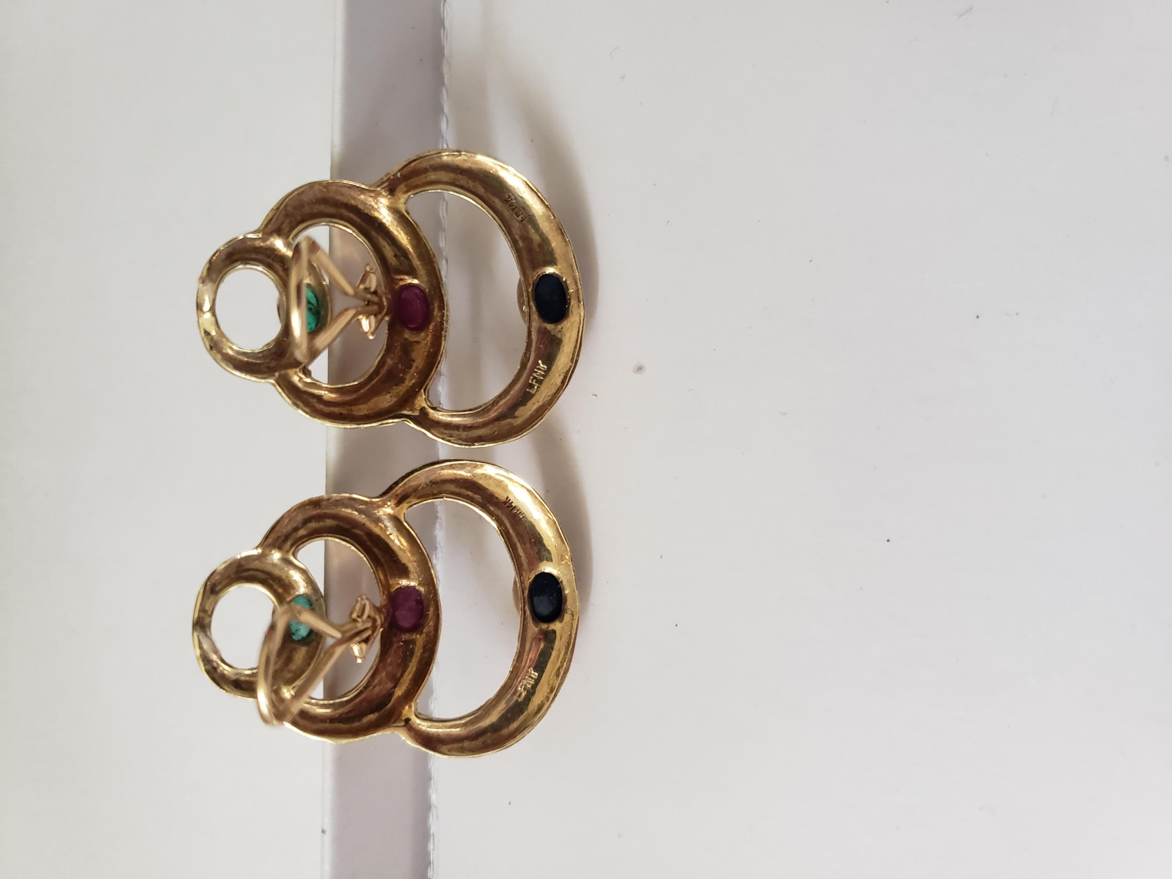 Boucles d'oreilles en or jaune massif 14 carats avec saphirs naturels, rubis et émeraudes en vente 1