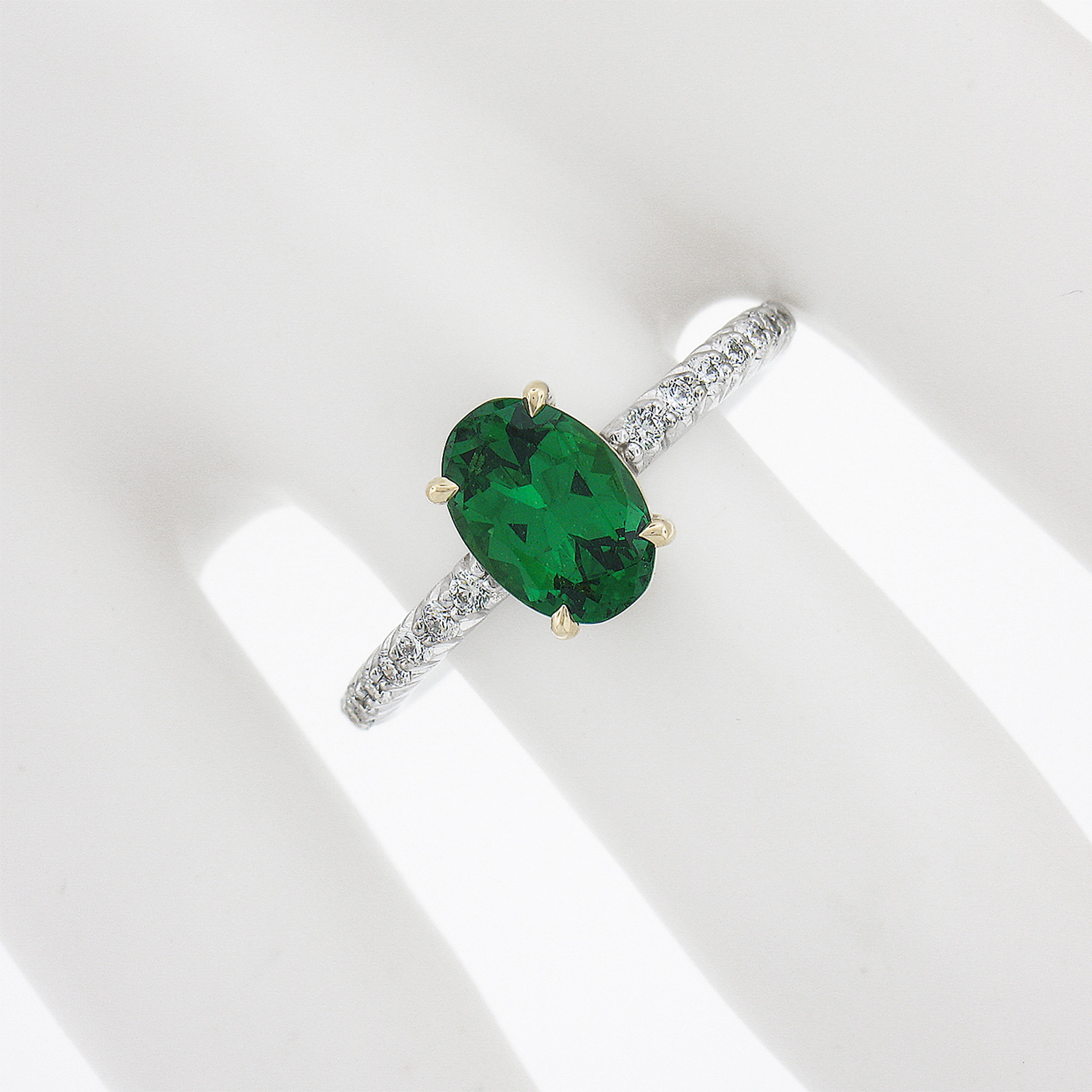 New 14k TT Gold 2.07ctw Gia Oval Tsavorite Solitaire & Diamond Engagement Ring In New Condition For Sale In Montclair, NJ