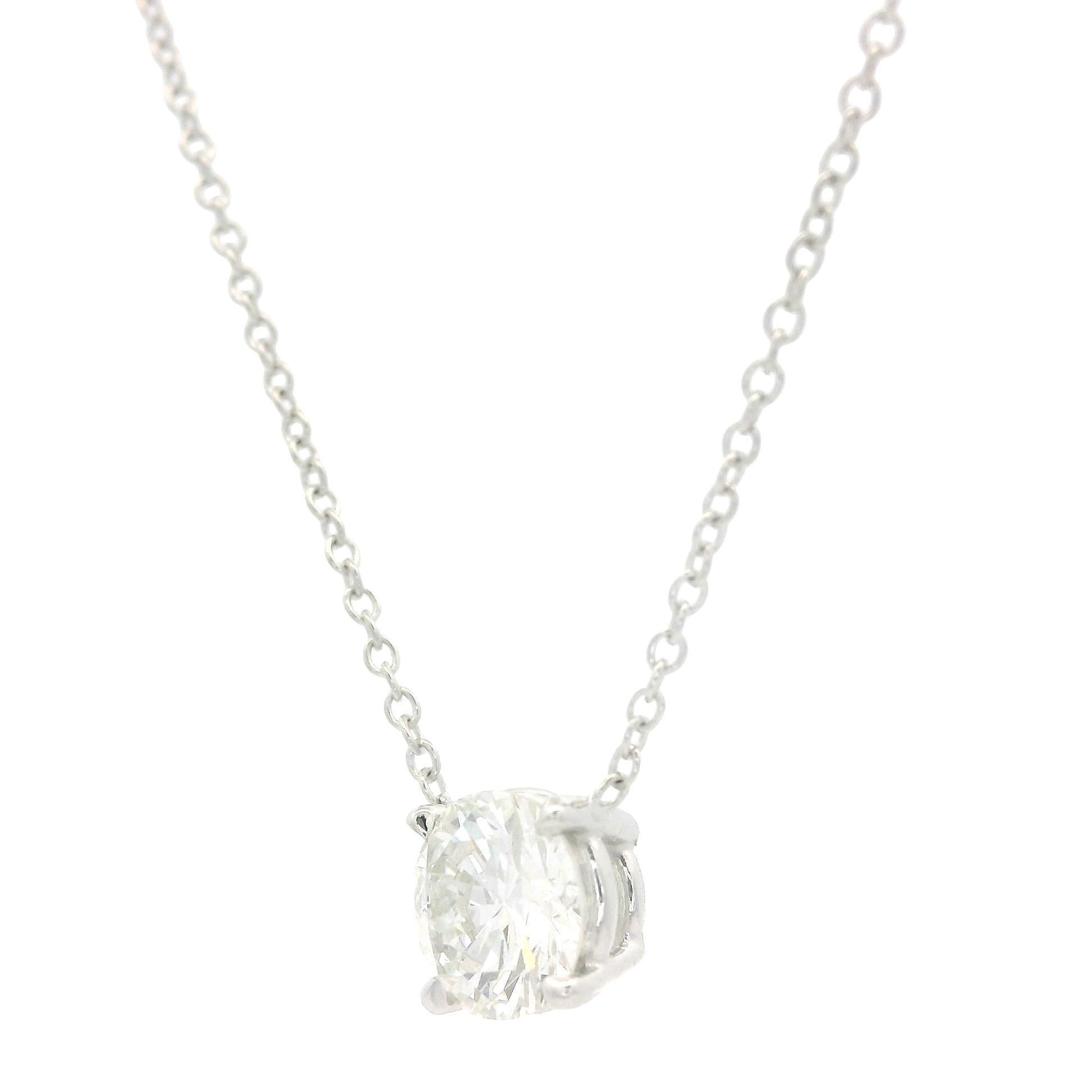 Pendentif solitaire réglable en or blanc 14 carats avec diamants ronds de 0,68 carat en vente 4