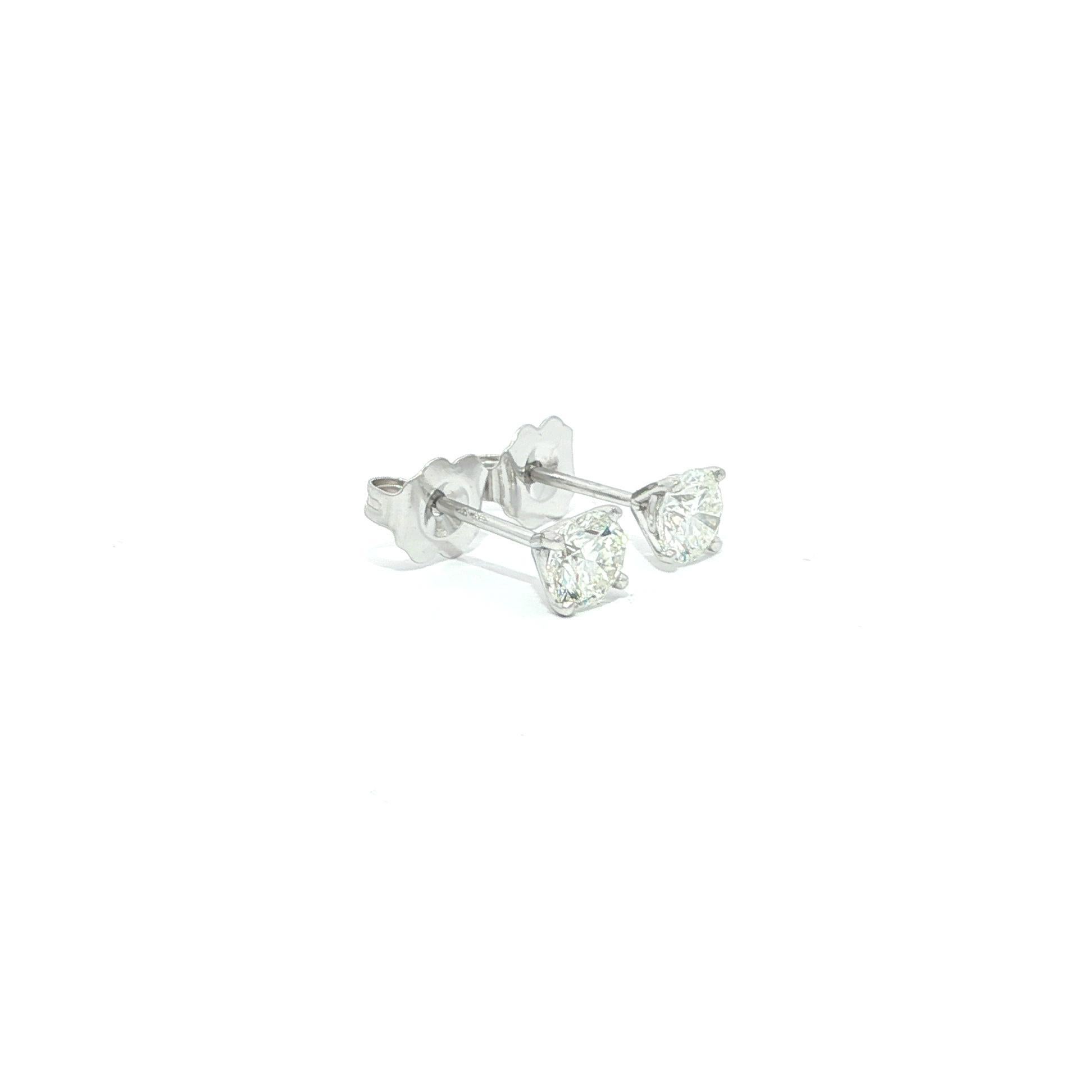 New 14k White Gold 0.71ctw Martini 4 Prong Set H VS Diamond Stud Earrings (Orecchini con diamanti) in vendita 5