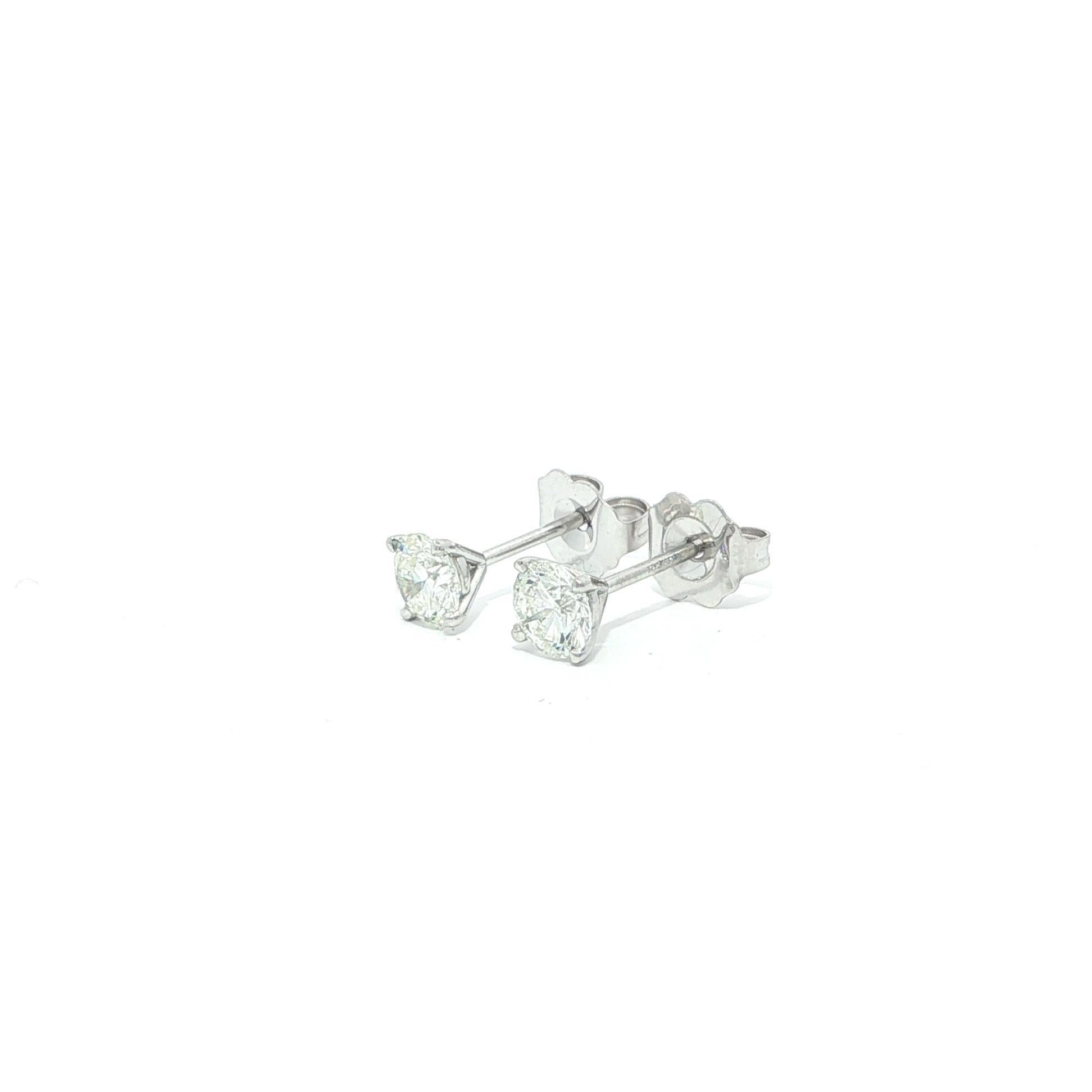 New 14k White Gold 0.71ctw Martini 4 Prong Set H VS Diamond Stud Earrings (Orecchini con diamanti) in vendita 4
