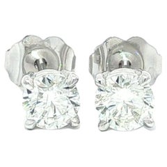 Nuovi orecchini classici in oro bianco 14k da 0,75ctw con diamante H VS incastonato