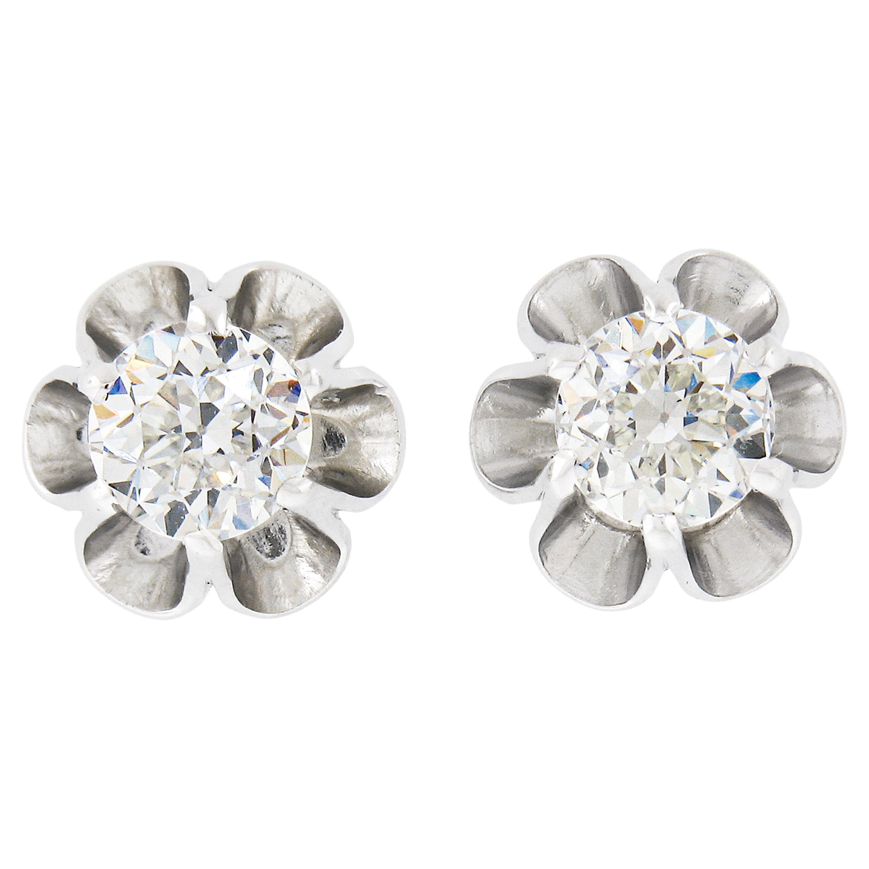 New 14K White Gold 0.85ctw European Diamond Buttercup Prong Flower Stud Earrings For Sale