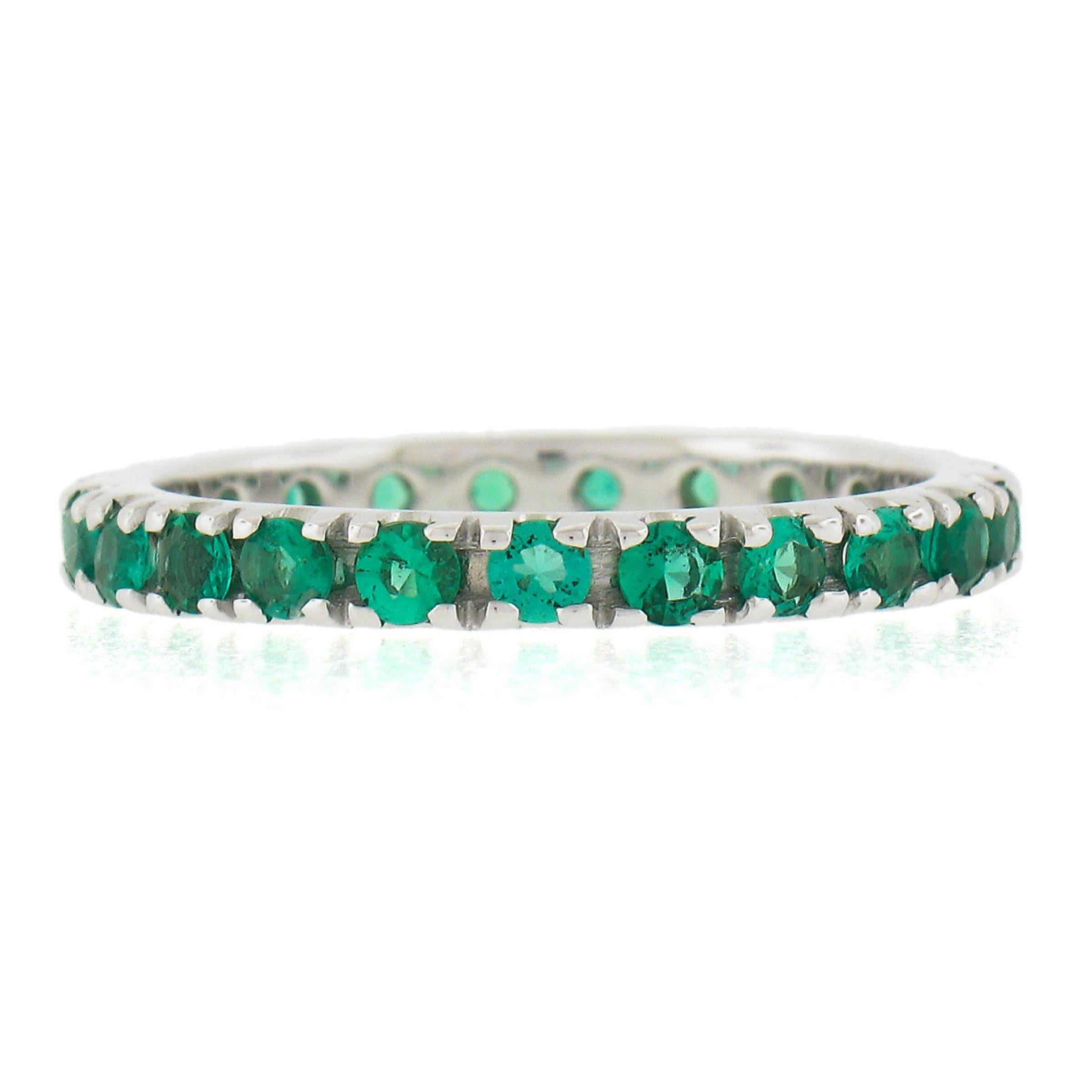 Women's New 14k White Gold 1.10ct Round Brilliant Emerald Eternity Stackable Band Ring For Sale
