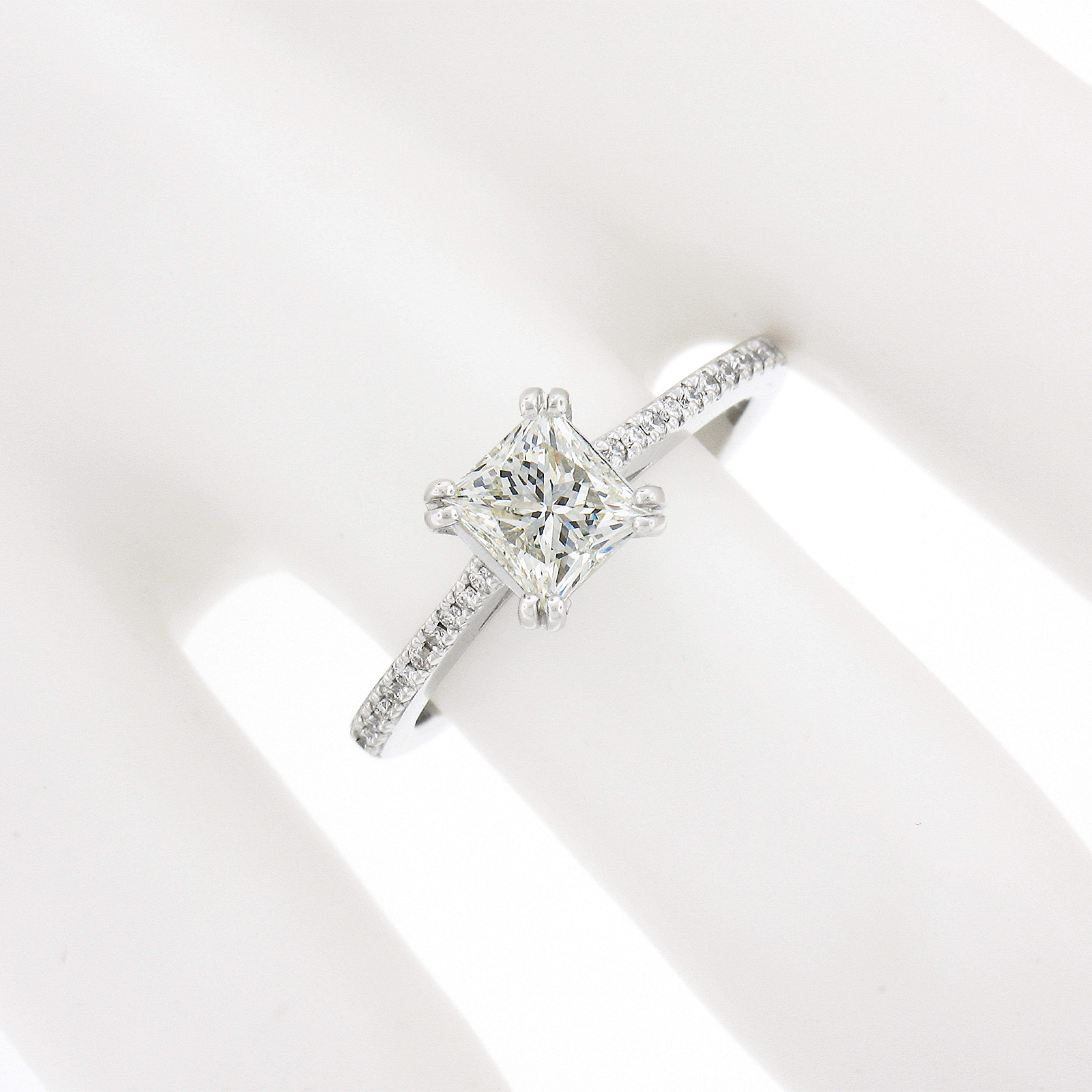 NEW 14k White Gold 1.12ctw GIA Princess Cut Diamond Solitaire Engagement Ring en vente 1
