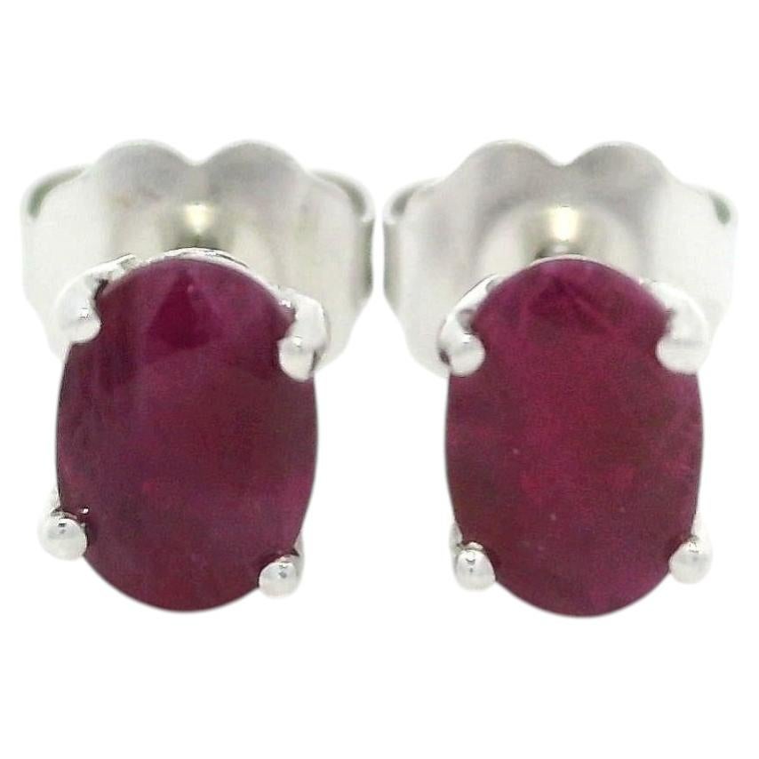 New 14k Weißgold 1,20ctw Oval Cut Ruby Ohrstecker w / Schmetterling Verschlüsse im Angebot