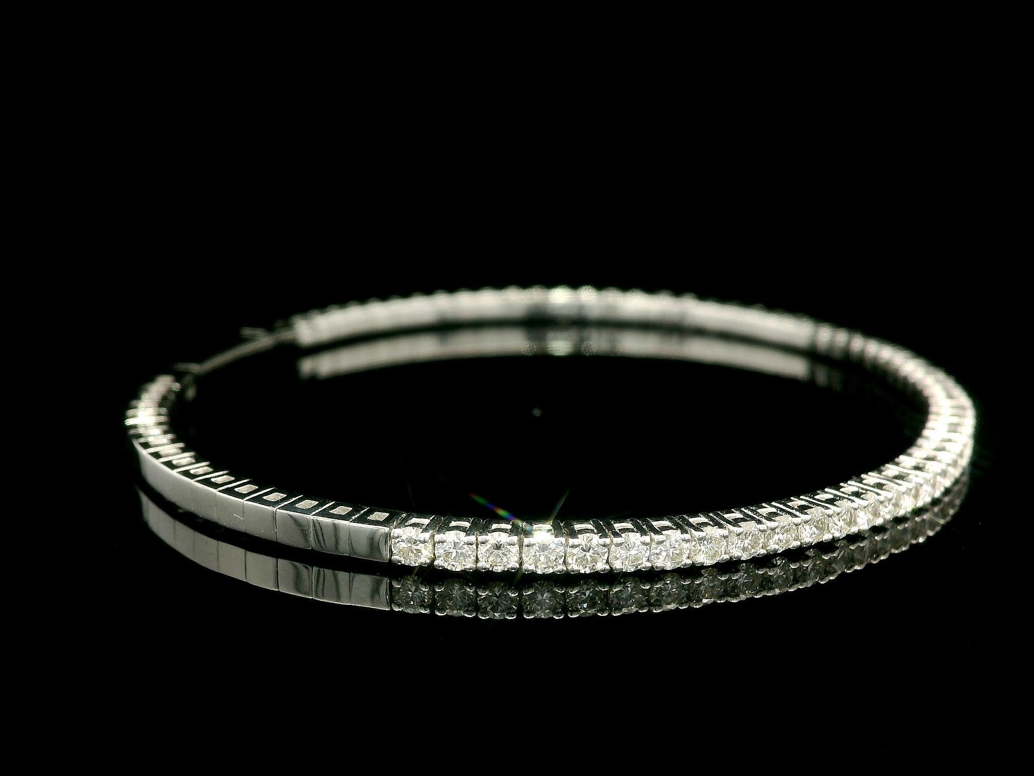 NEW 14k Weißgold 1,36ctw Diamond Flexible Armreif w / Push-Verschluss im Angebot 8