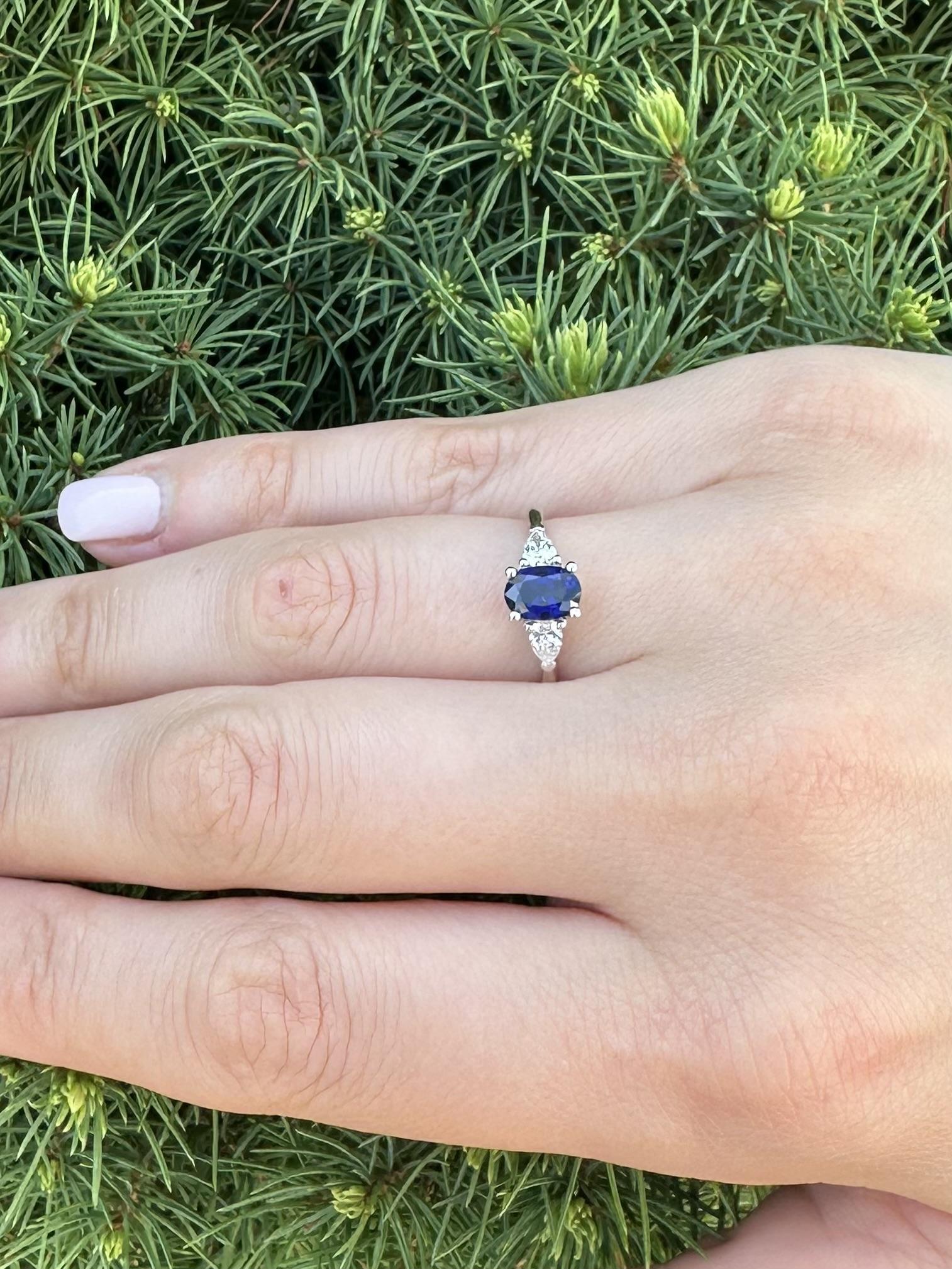 New 14k White Gold 1.41ctw GIA Oval Royal Blue Sapphire w/ Pear Diamonds Ring For Sale 8