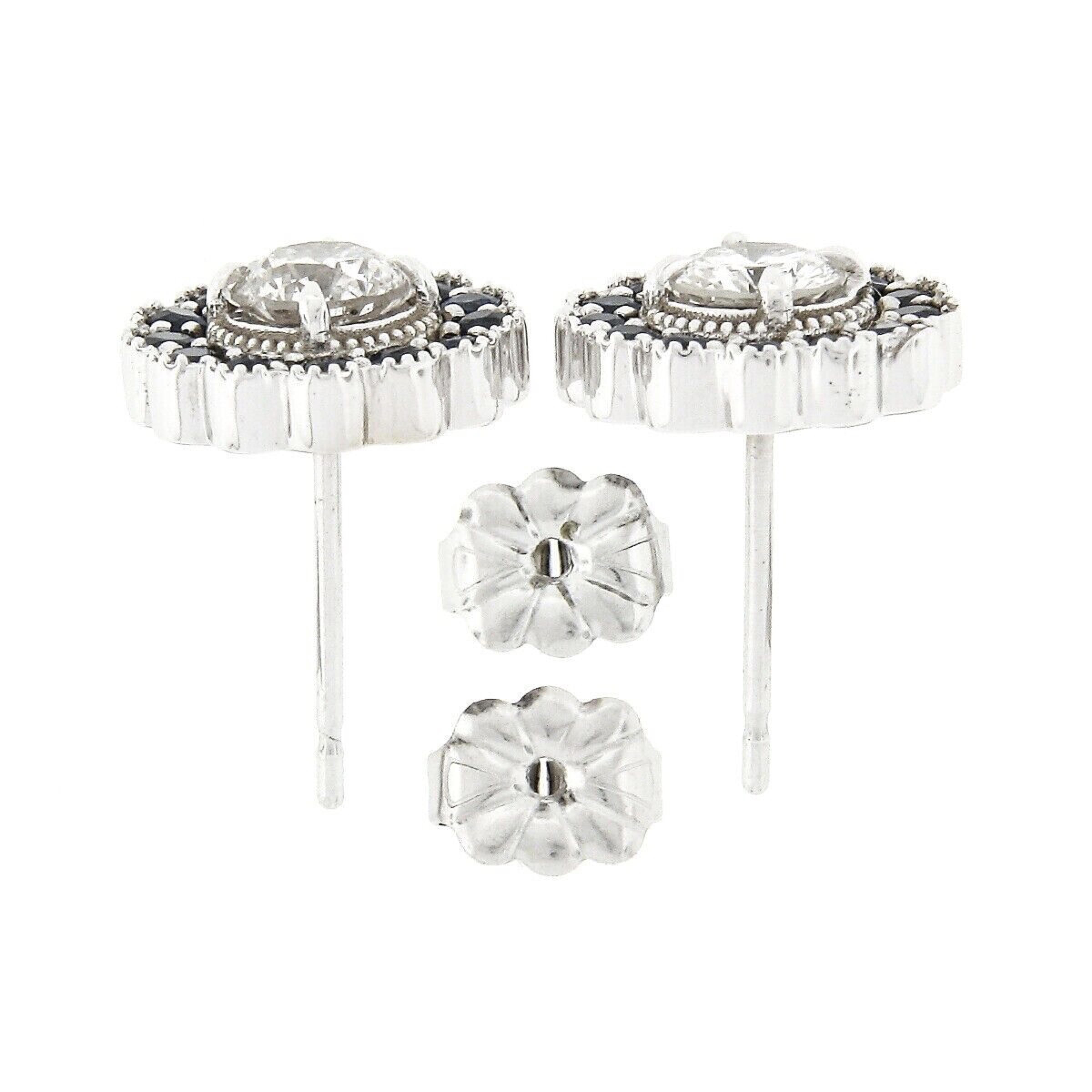 Boucles d'oreilles en or blanc 14 carats avec grappe de fleurs en halo de diamants et saphirs 1,51 carat, neuves Pour femmes en vente