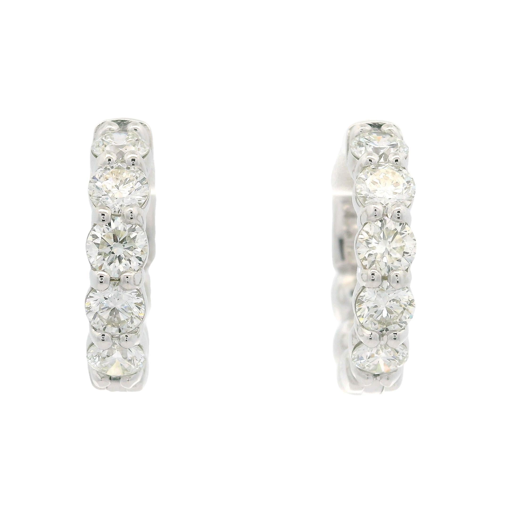 Boucles d'oreilles huggie en or blanc 14 carats, 2,01 ctw 10 diamants ronds brillants, neufs en vente 4