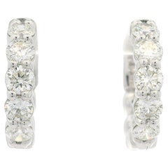 Boucles d'oreilles huggie en or blanc 14 carats, 2,01 ctw 10 diamants ronds brillants, neufs