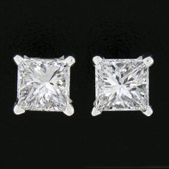 NEW 14k White Gold .82ct Martini Prong Set Square Princess Diamond Stud Earrings (orecchini con diamante)