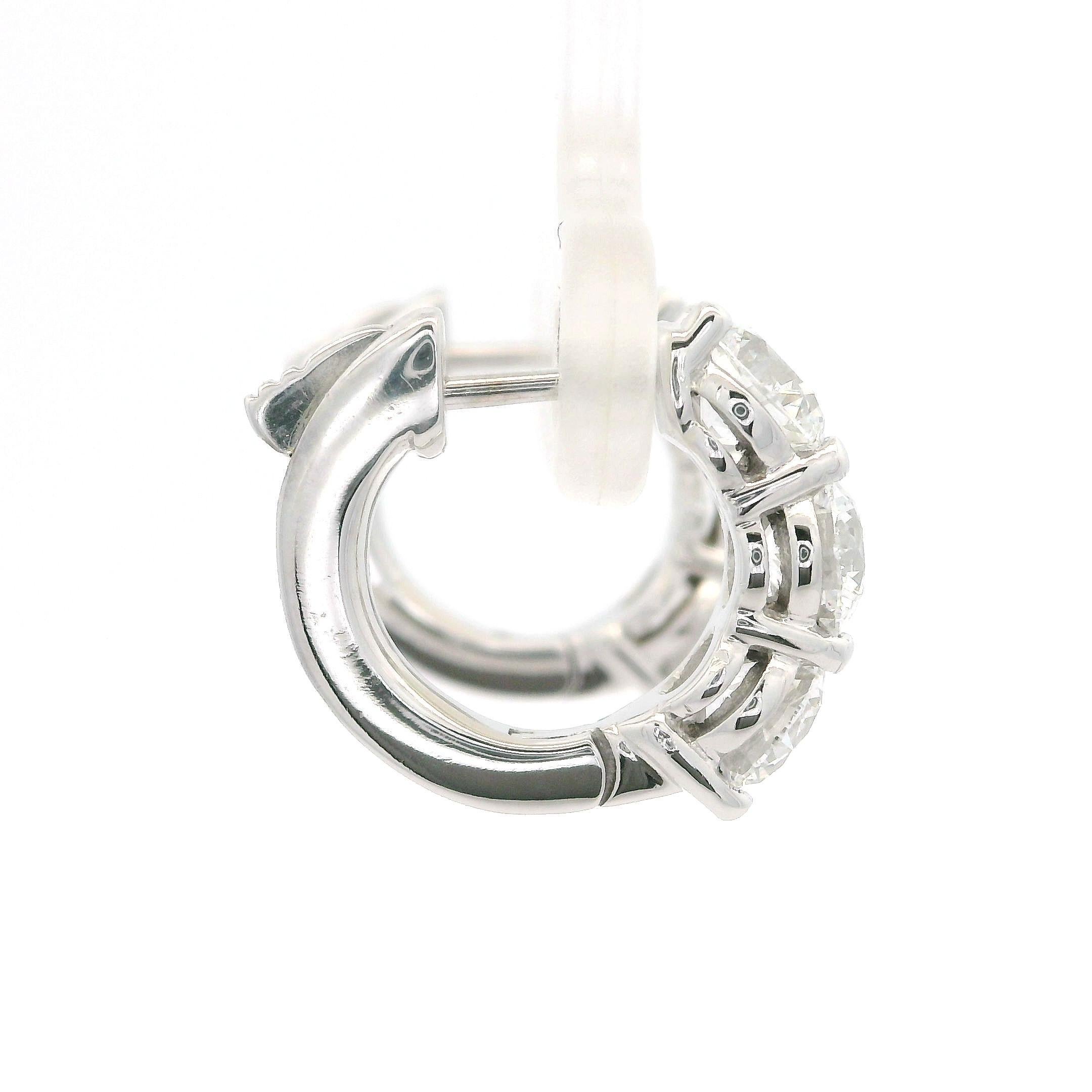 New 14k White Gold GIA 2.72ctw D VS1 Round Diamond Hoop Earrings w/ Push Clasp For Sale 3