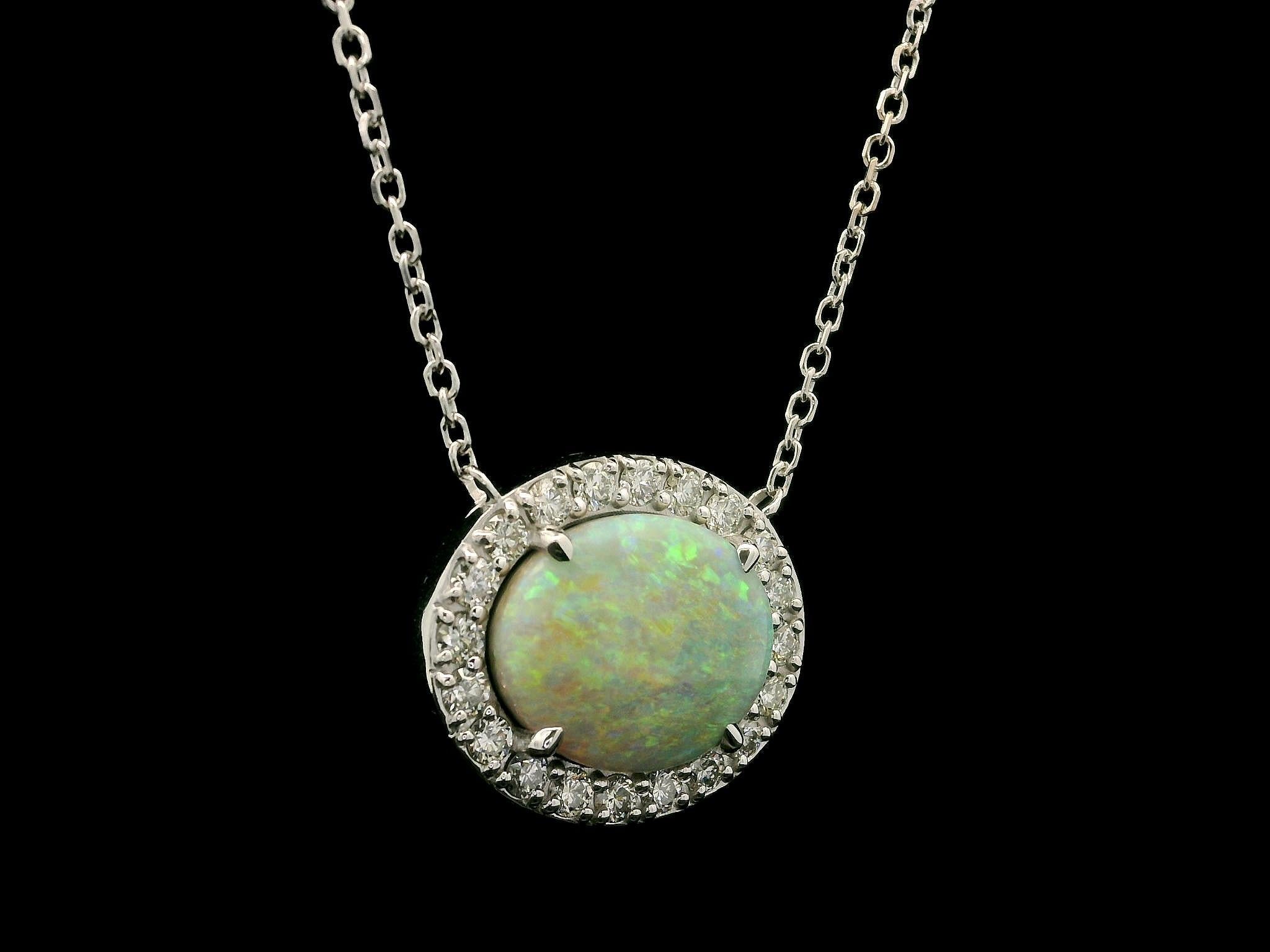 New 14k White Gold GIA 6.83ctw Opal w/ Diamond Halo Sideway Pendant Necklace en venta 5