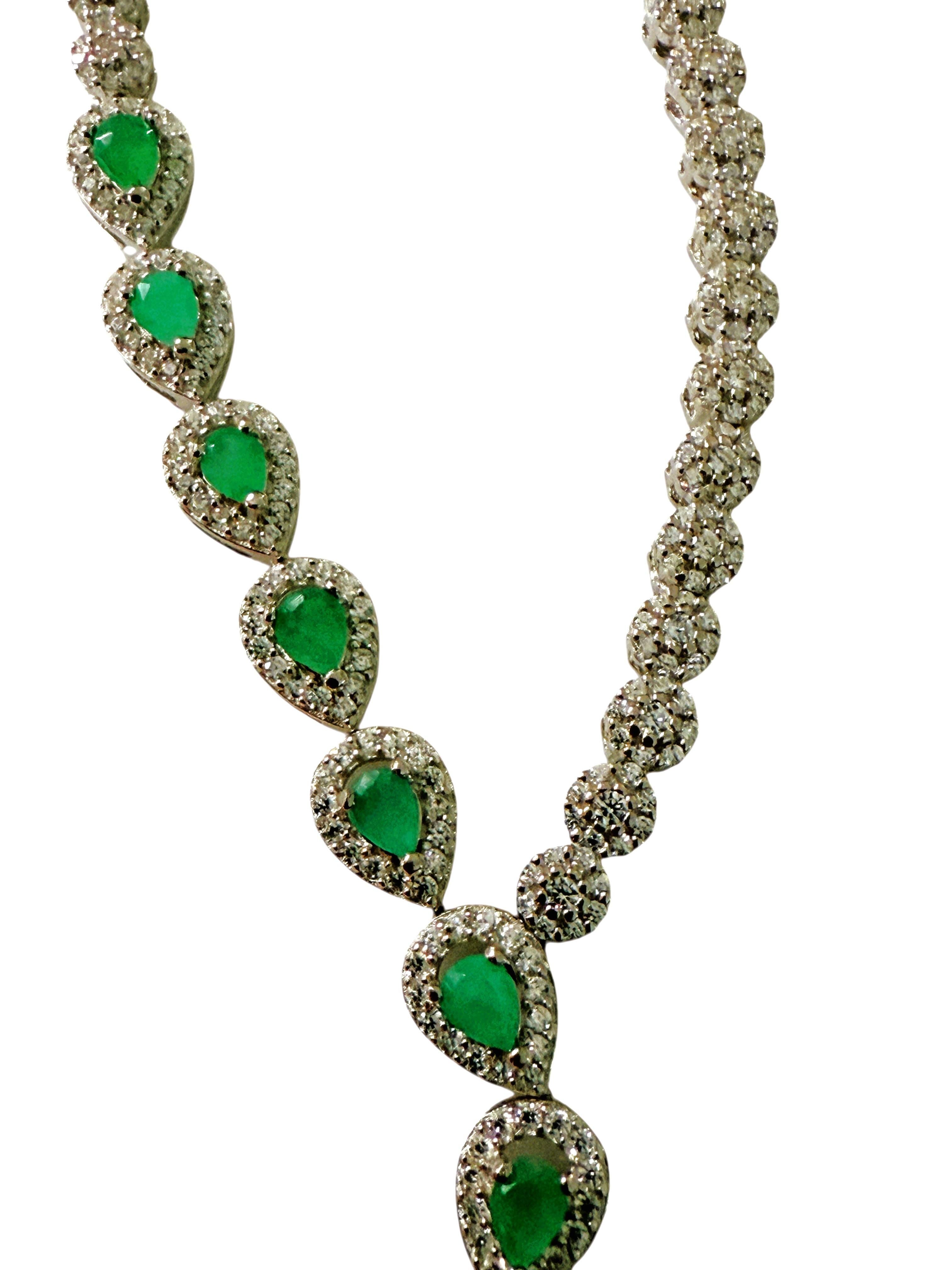 Nuevo collar de oro blanco de 14k PL de 10 piedras con esmeralda y zafiro talla diamante de ley en venta 2