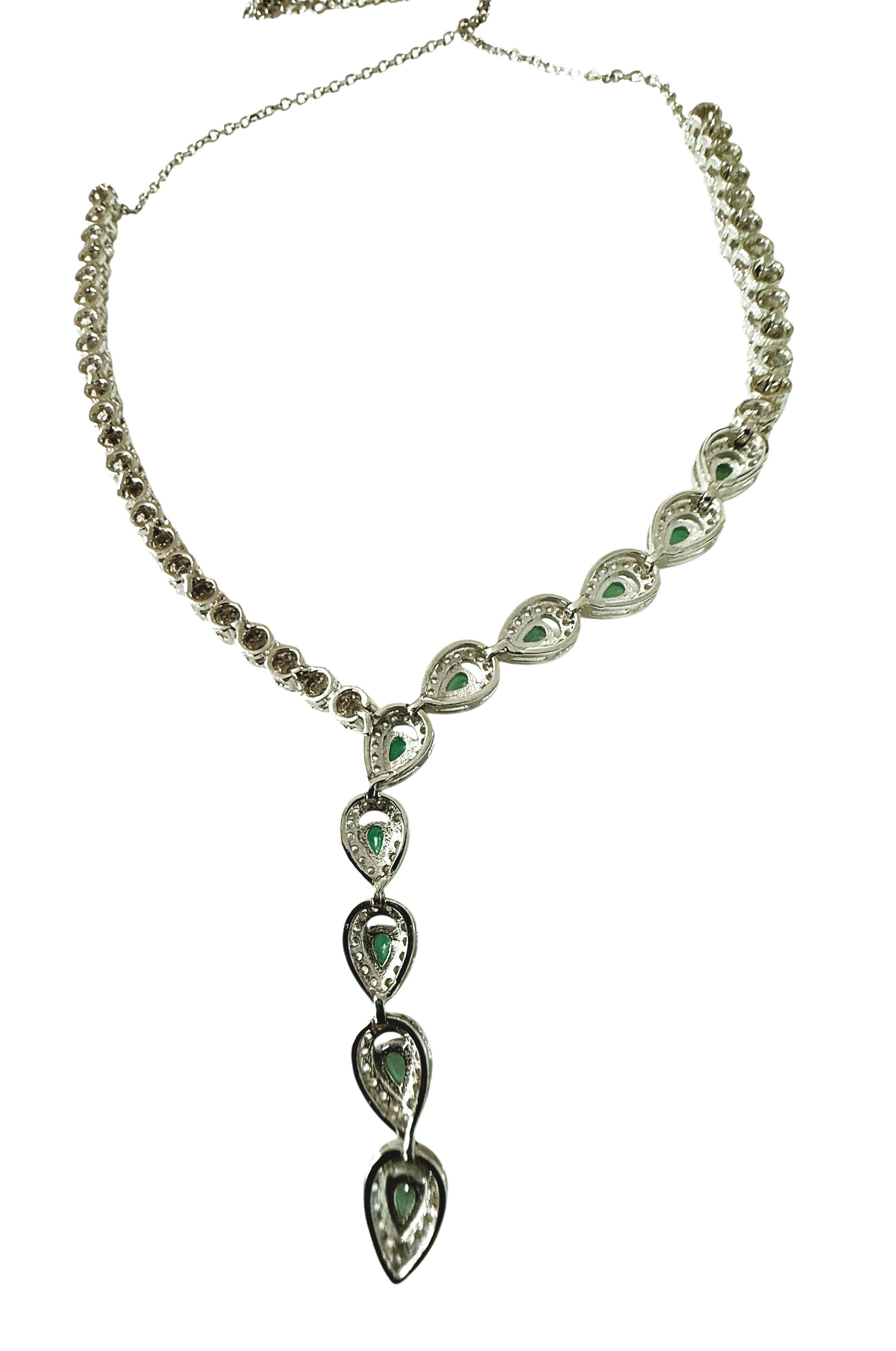 Nuevo collar de oro blanco de 14k PL de 10 piedras con esmeralda y zafiro talla diamante de ley en venta 3