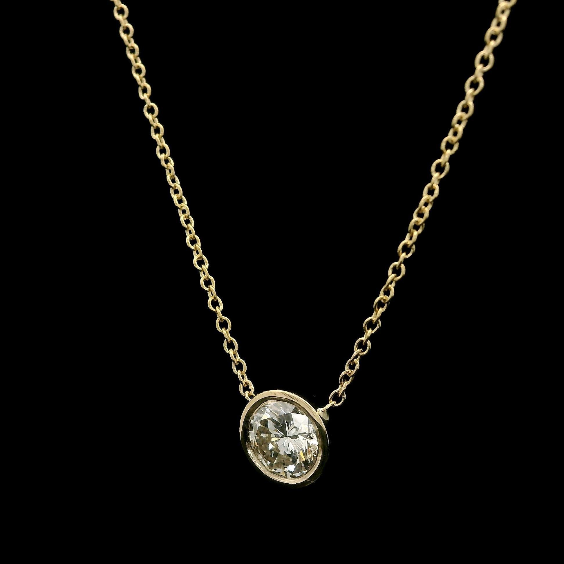 Chaîne collier solitaire en or jaune 14 carats avec diamants 0,54 carat Pour femmes en vente