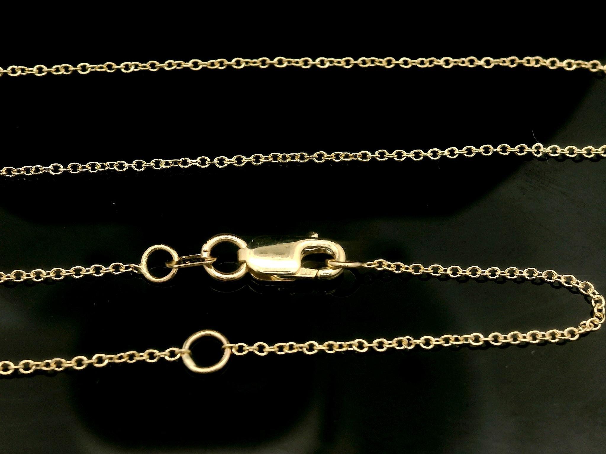 Chaîne collier solitaire en or jaune 14 carats avec diamants 0,54 carat en vente 1