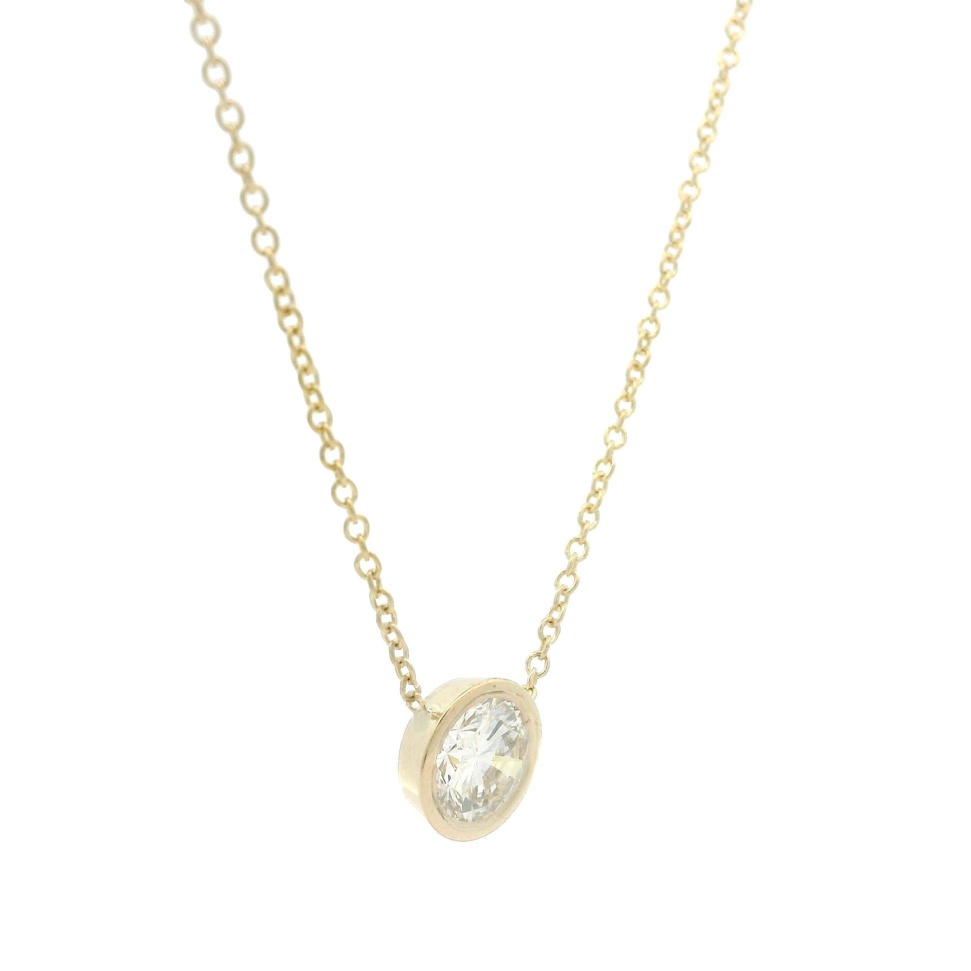 Chaîne collier solitaire en or jaune 14 carats avec diamants 0,54 carat en vente 3