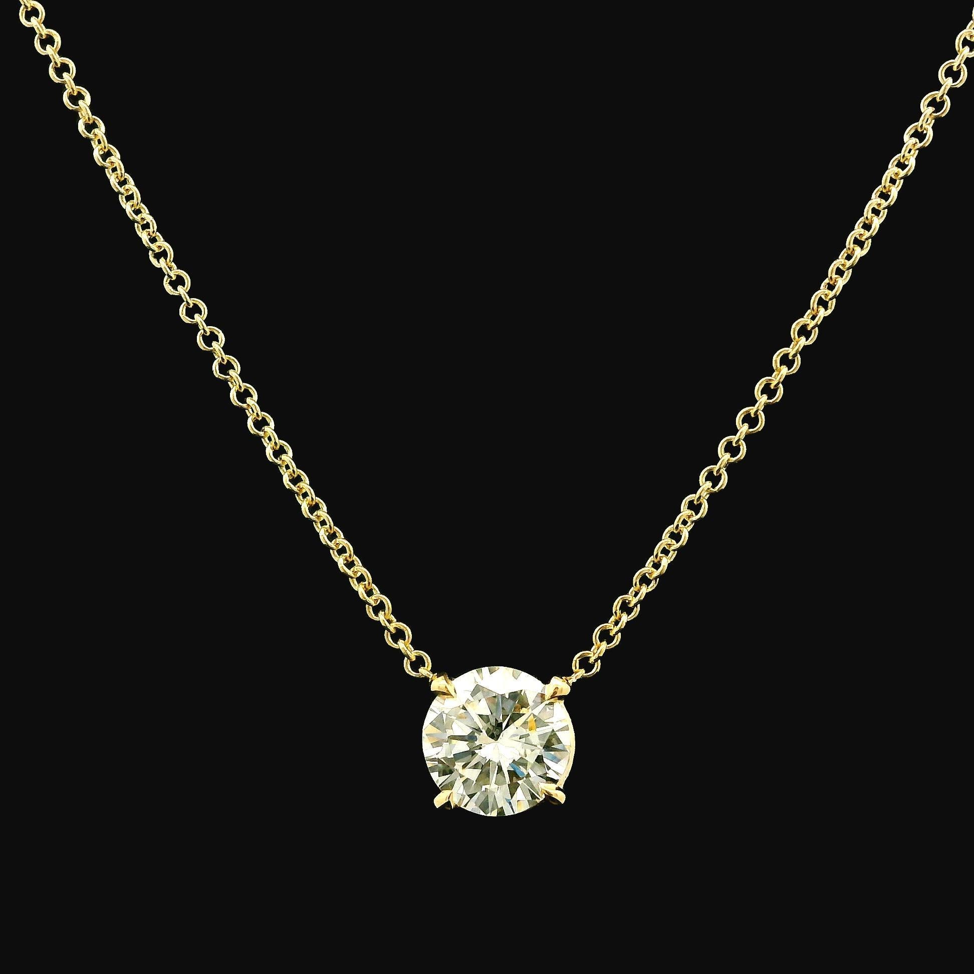 Pendentif solitaire réglable en or jaune 14 carats avec diamants ronds de 0,68 carat en vente 3