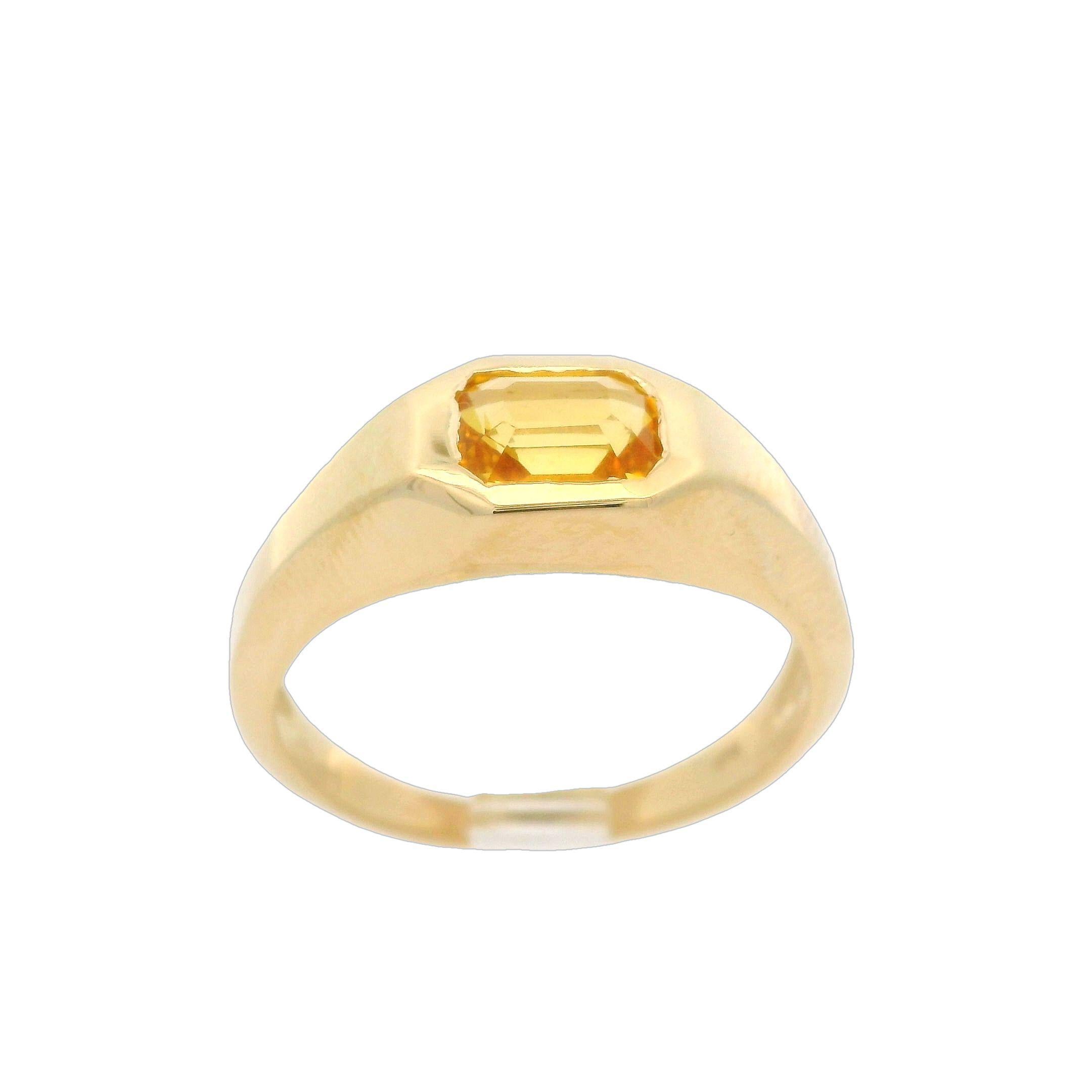 New 14k Yellow Gold 1.12ctw Emerald Cut Yellow Sapphire Solitaire Band Ring For Sale 2