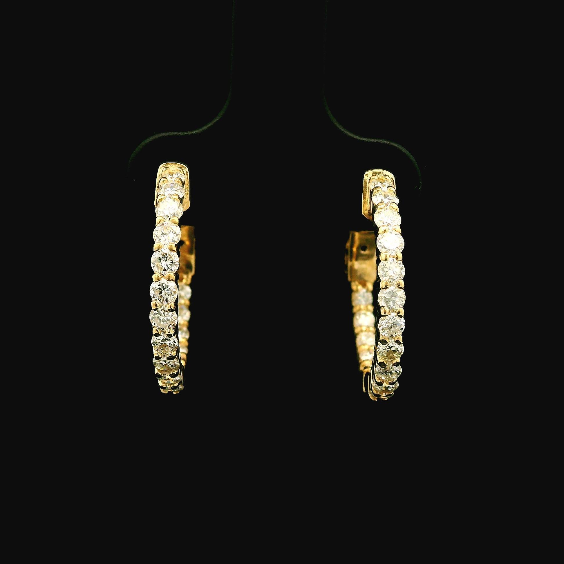 New 14k Yellow Gold 1.22ctw Diamond In & Out Classic Hoop Earrings For Sale 2