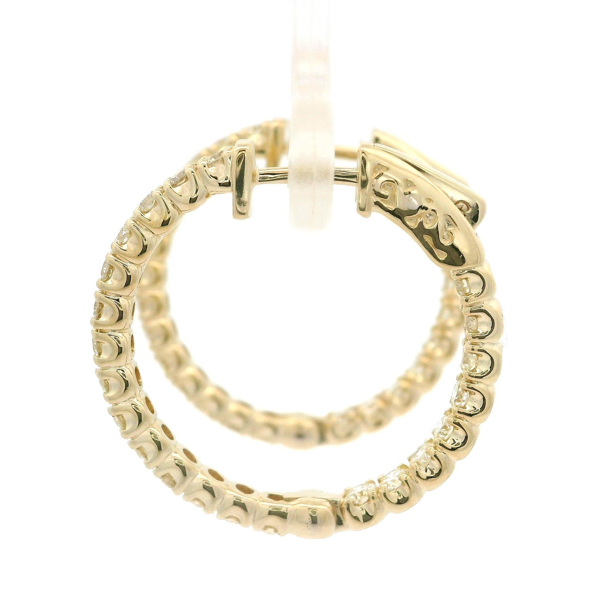 New 14k Yellow Gold 1.71ctw Diamond In & Out Fancy Hoop Earrings w/ Push Clasp in vendita 3
