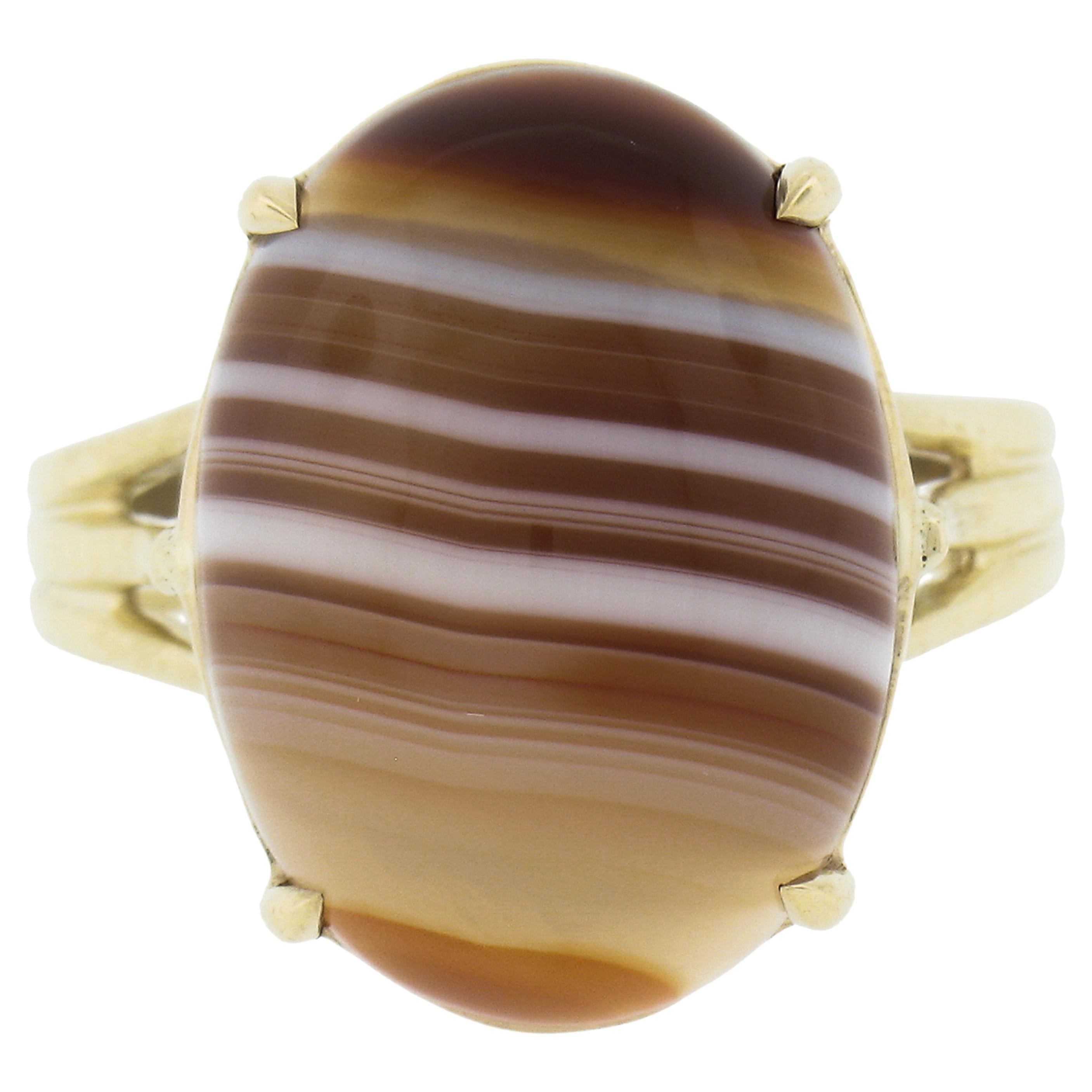 New 14k Yellow Gold Oval Cabochon Brown Banded Agate Solitaire Ring For Sale