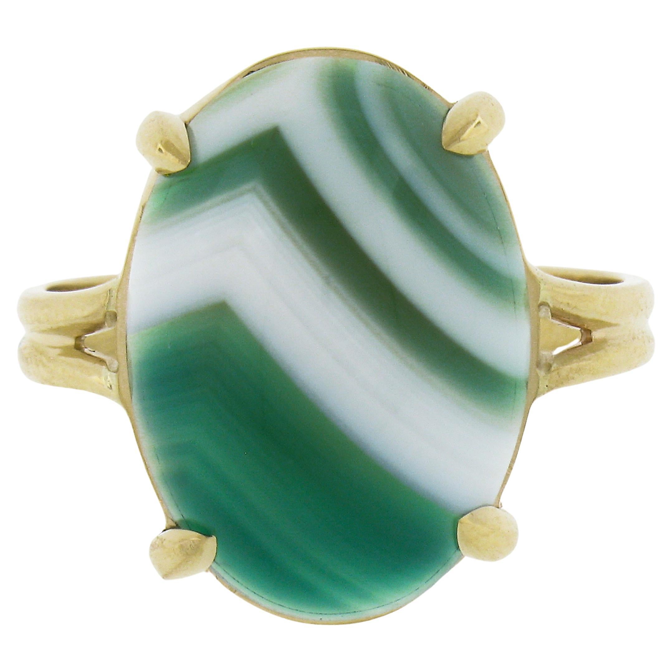 New 14k Yellow Gold 18x12.9mm Oval Cabochon Prong Set Green Agate Solitaire Ring For Sale