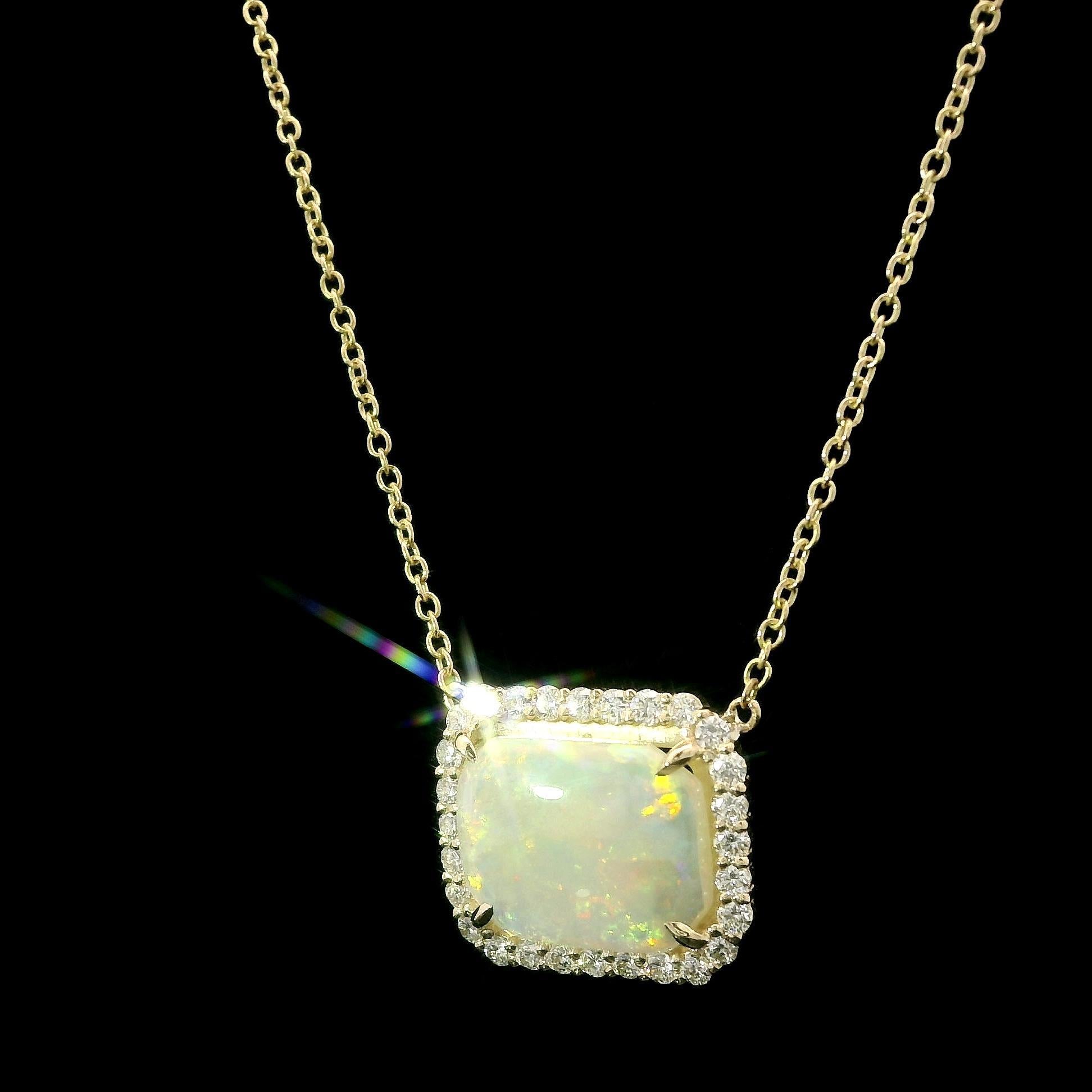 New 14k Yellow Gold 2.15ctw Cushion Opal w/ Diamond Halo Pendant Chain Necklace For Sale 1