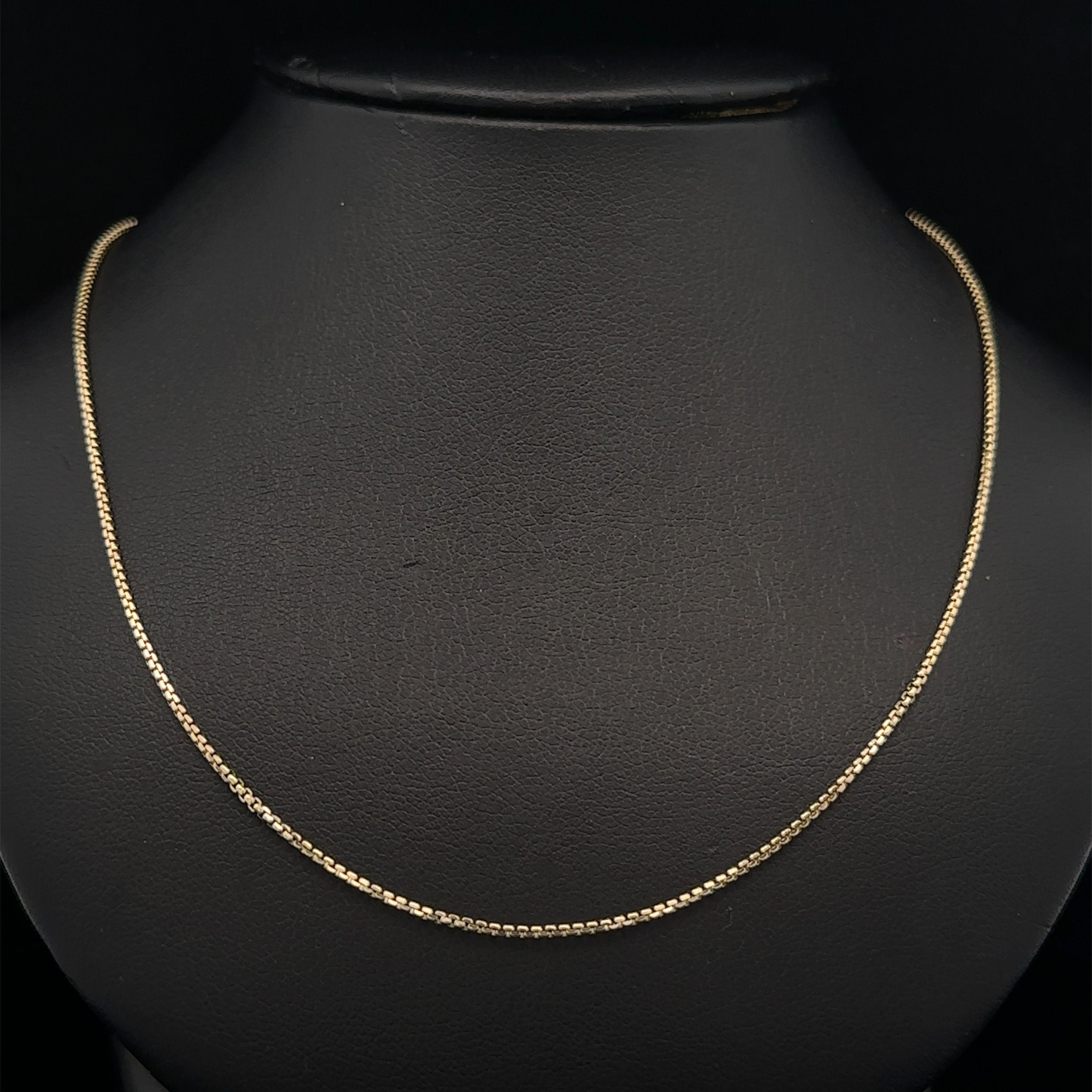 MATERIAL : Or jaune 14k massif
Poids : 3,96 grammes
Type de chaîne : 22