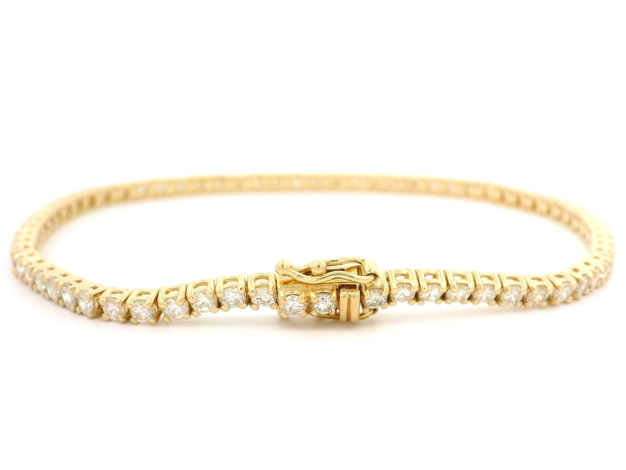 Nueva pulsera de eslabones de tenis de oro amarillo de 14 quilates con 2,85 quilates de diamantes de la línea clásica en venta 1