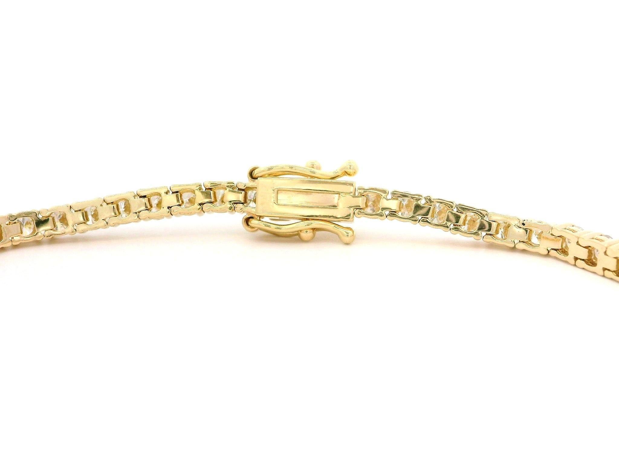 Nueva pulsera de eslabones de tenis de oro amarillo de 14 quilates con 2,85 quilates de diamantes de la línea clásica en venta 3
