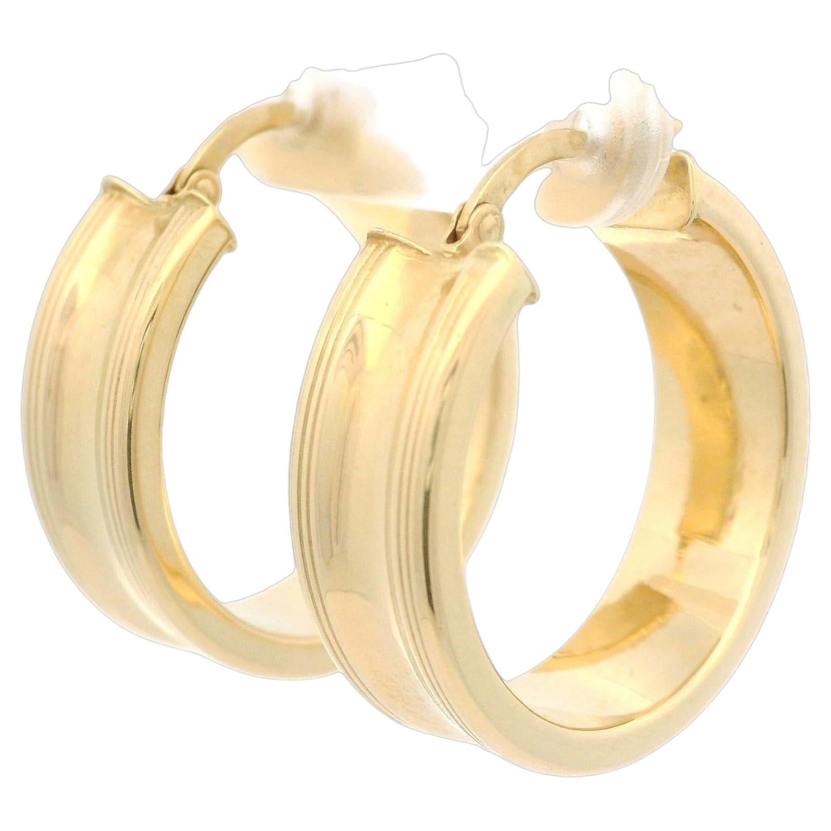 Nuevo Pendientes de aro de oro amarillo de 14k con textura cóncava y cierre a presión