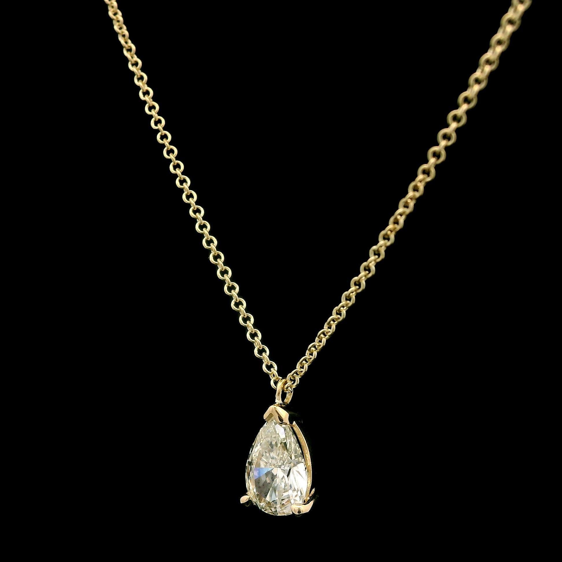 New 14k Yellow Gold GIA .68ct Pear Diamond Solitaire Pendant Adjustable Necklace (Collana regolabile) in vendita 2