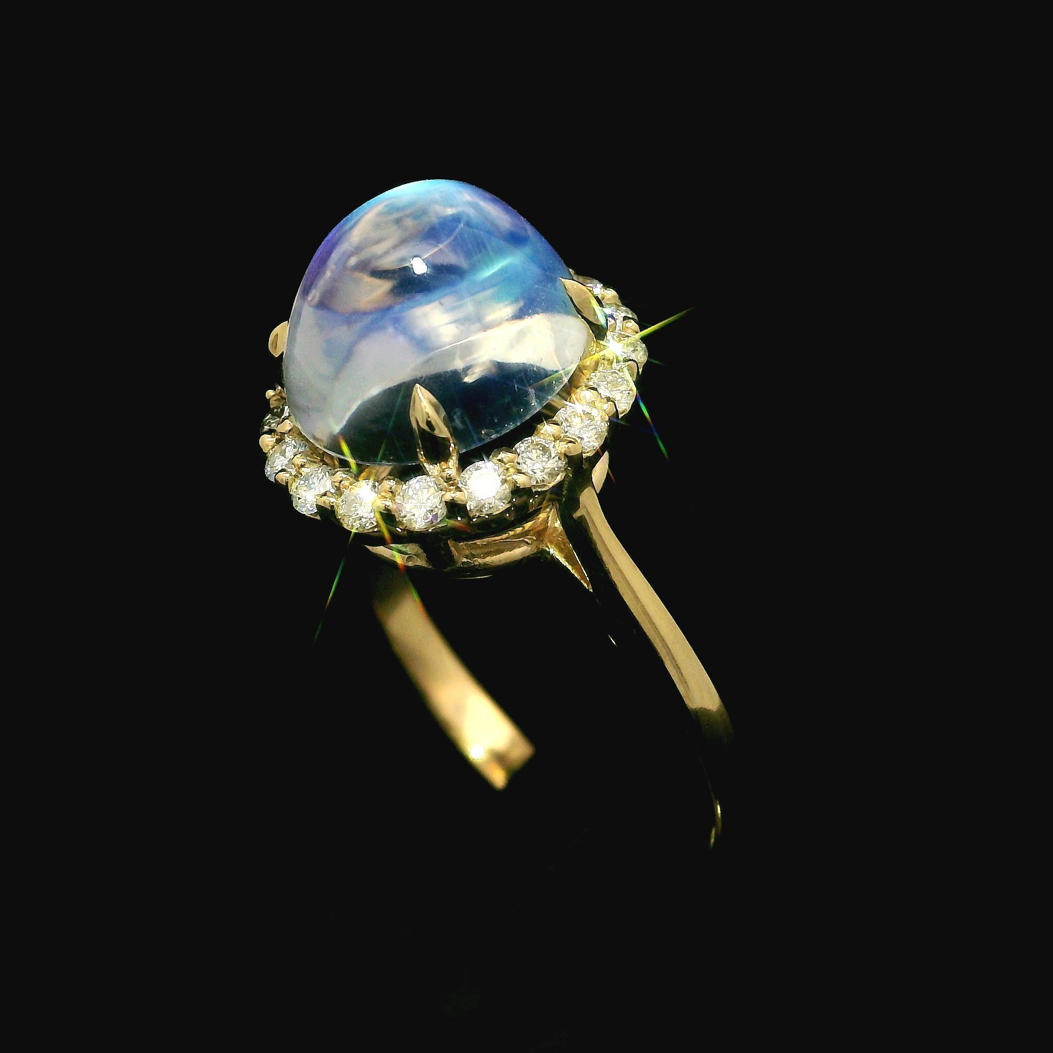 New! 14k Yellow Gold Gorgeous Clean Moonstone W/ Diamond Halo 4.69ctw Ring 8