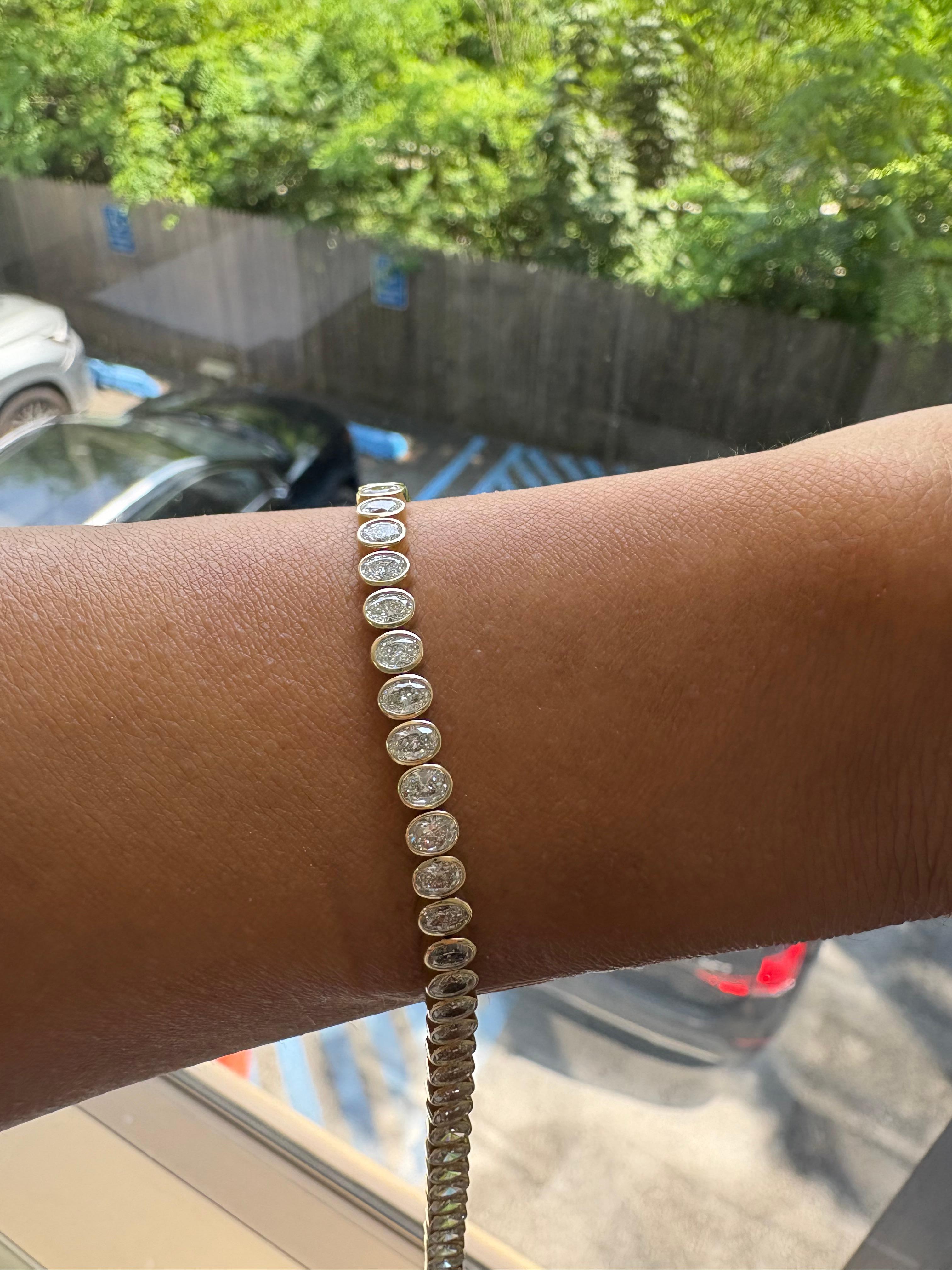 Taglio ovale NUOVO Bracciale con castone di diamanti naturali ovali in oro giallo 14K 5,65 CTTW in vendita