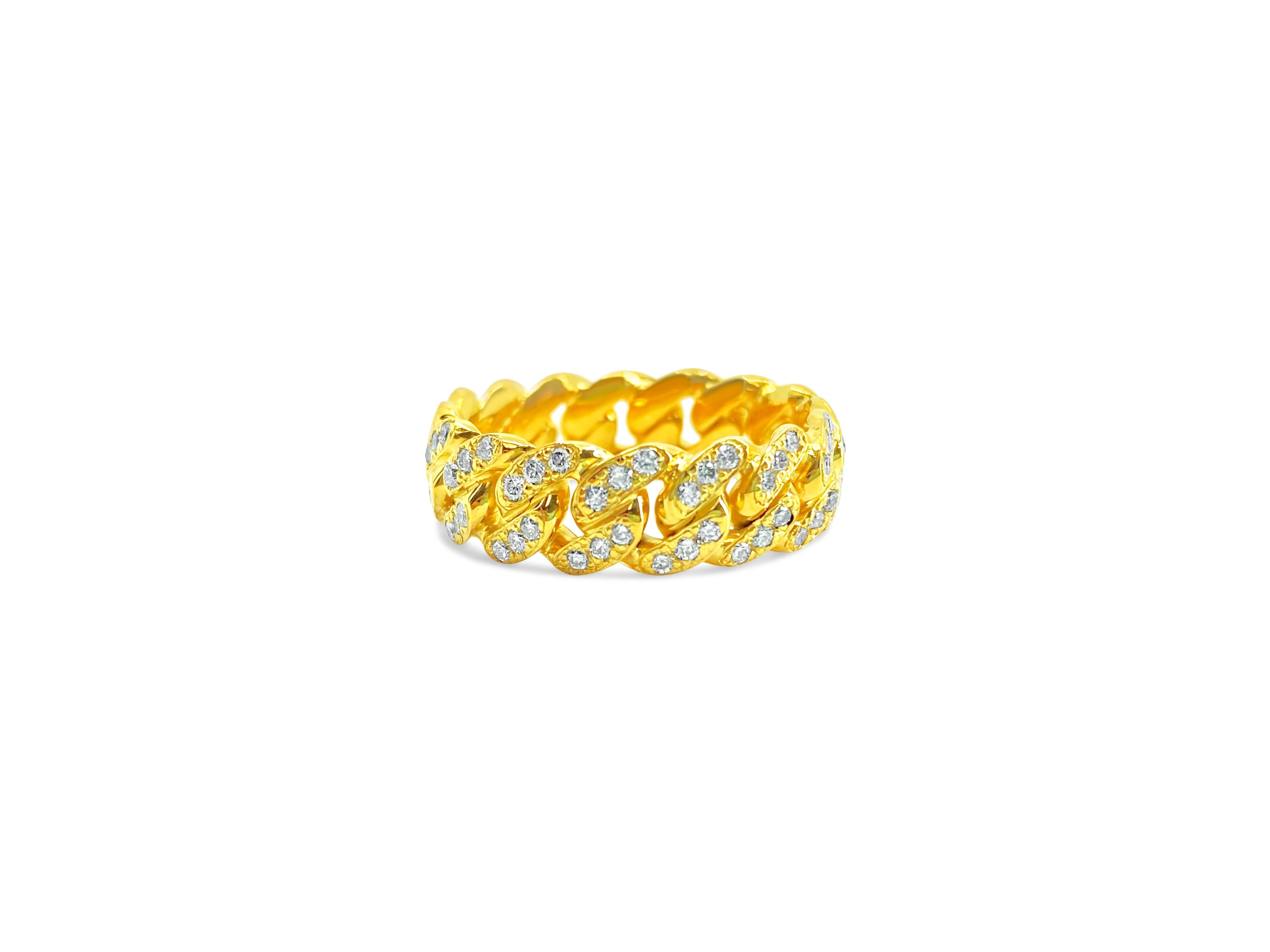 Crafted from 10k yellow gold, this striking men's Miami Cuban ring features a total diamond weight of 1.50 carats, boasting VS clarity and G color. With a total weight of 7.56 grams and a ring size of US 9.50, it's a bold and elegant choice for the