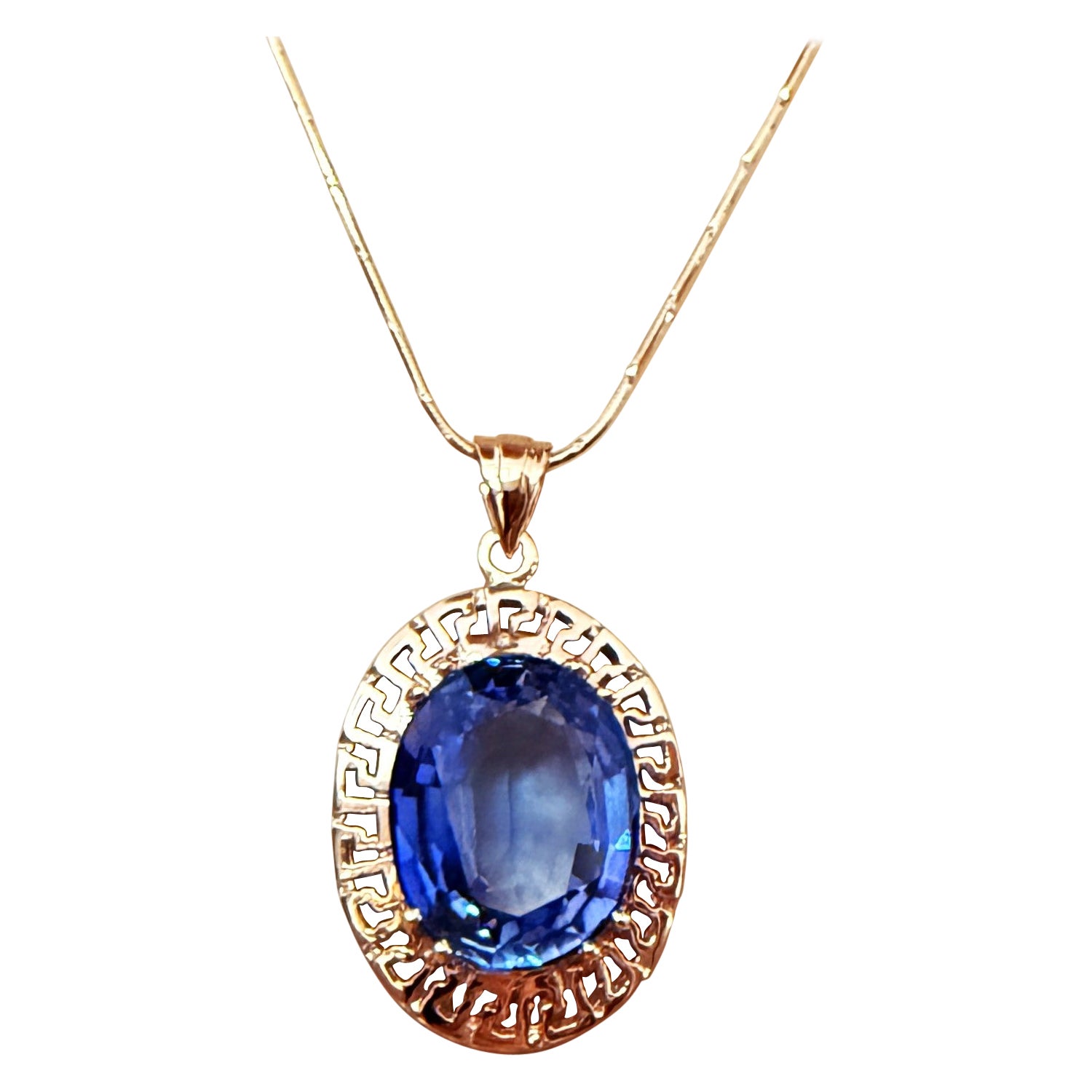 New 17 Carat Cornflower Blue Sapphire Rose Gold PL Sterling Pendant Necklace en vente
