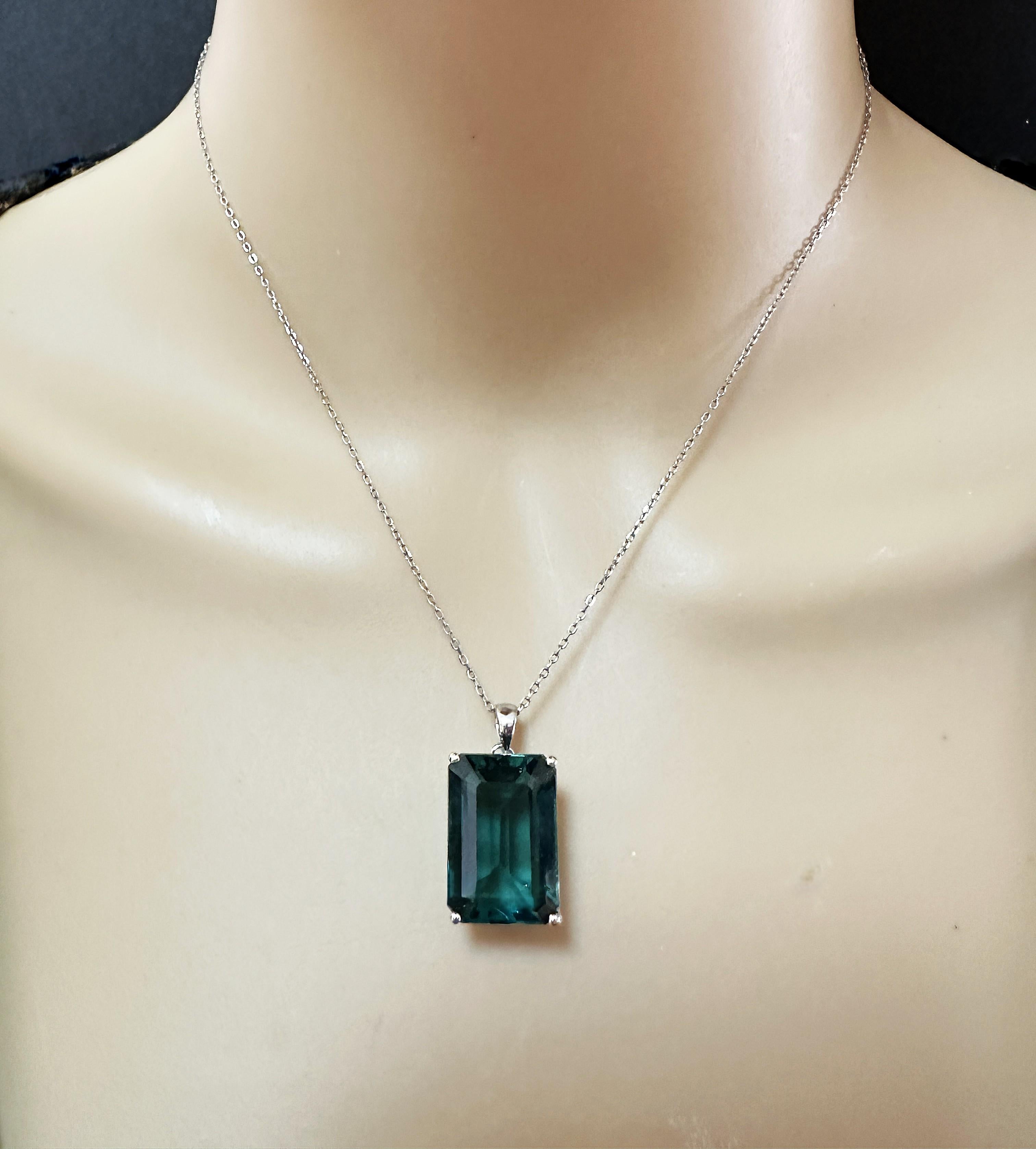 Art Deco New 17.4 Carat Deep Green Tourmaline Sterling Silver Pendant Necklace 18