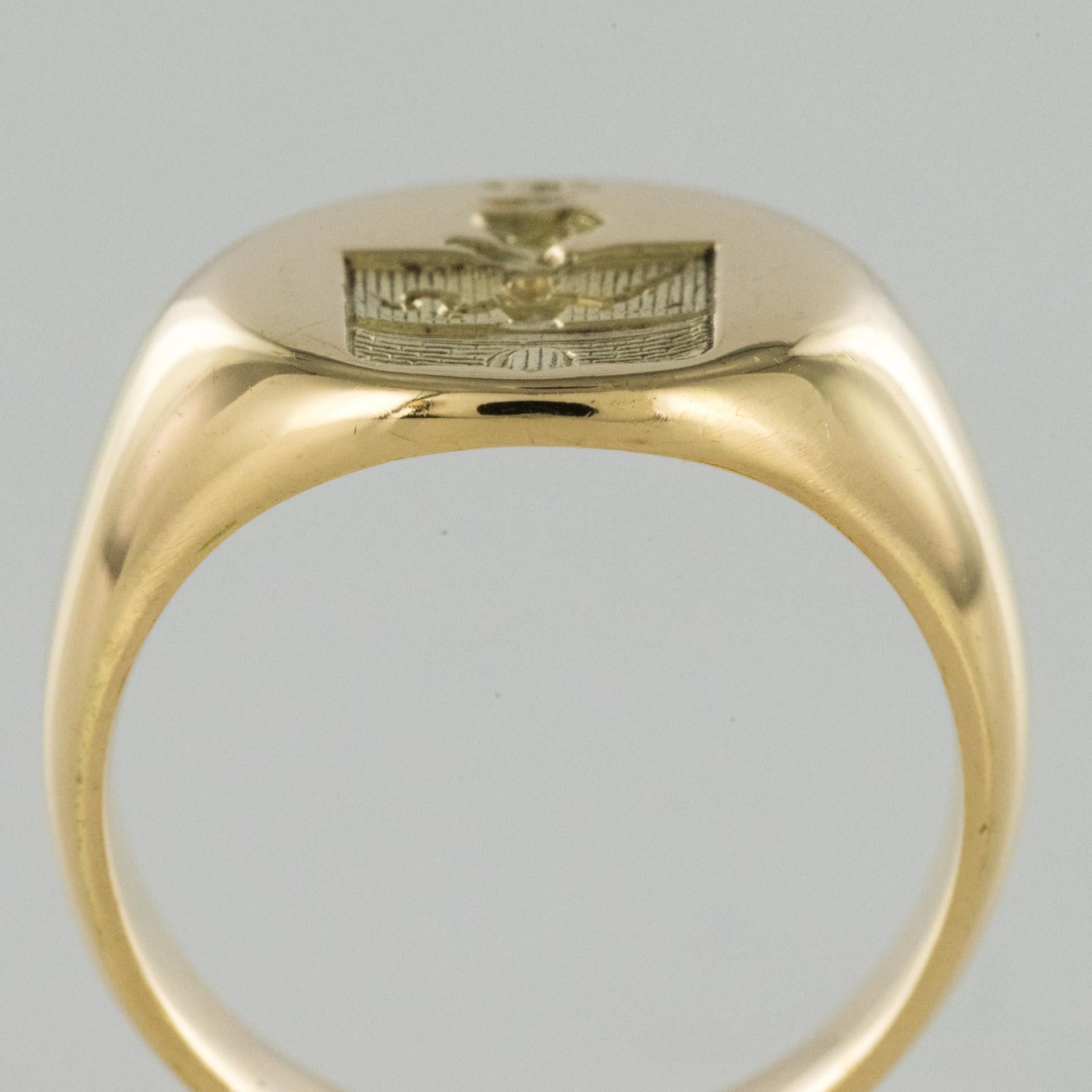 Men's 18 Karat Yellow Gold Armorial Bearings Men’s Signet Ring