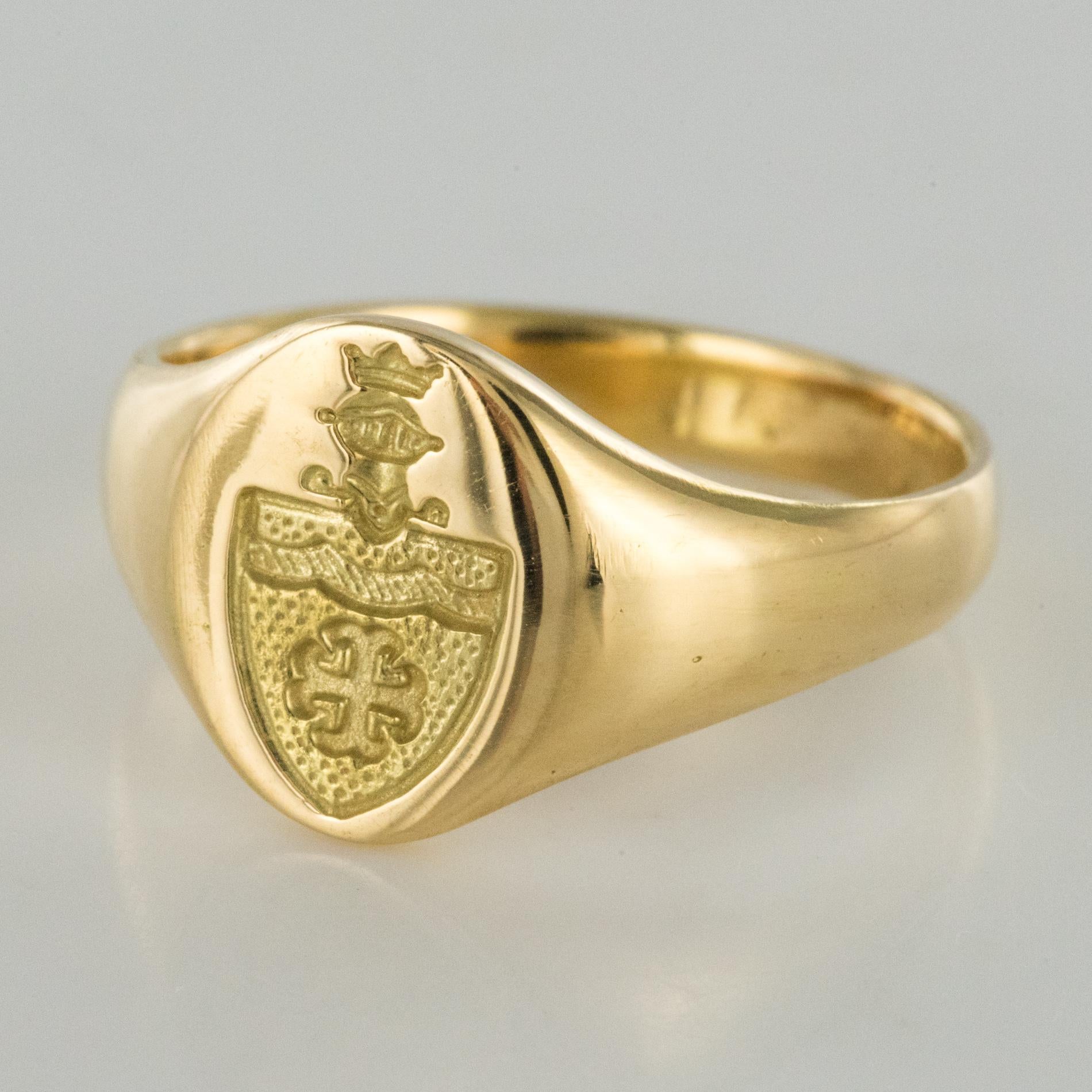 18 Karat Yellow Gold Blazon Women Modern Signet Ring In New Condition In Poitiers, FR