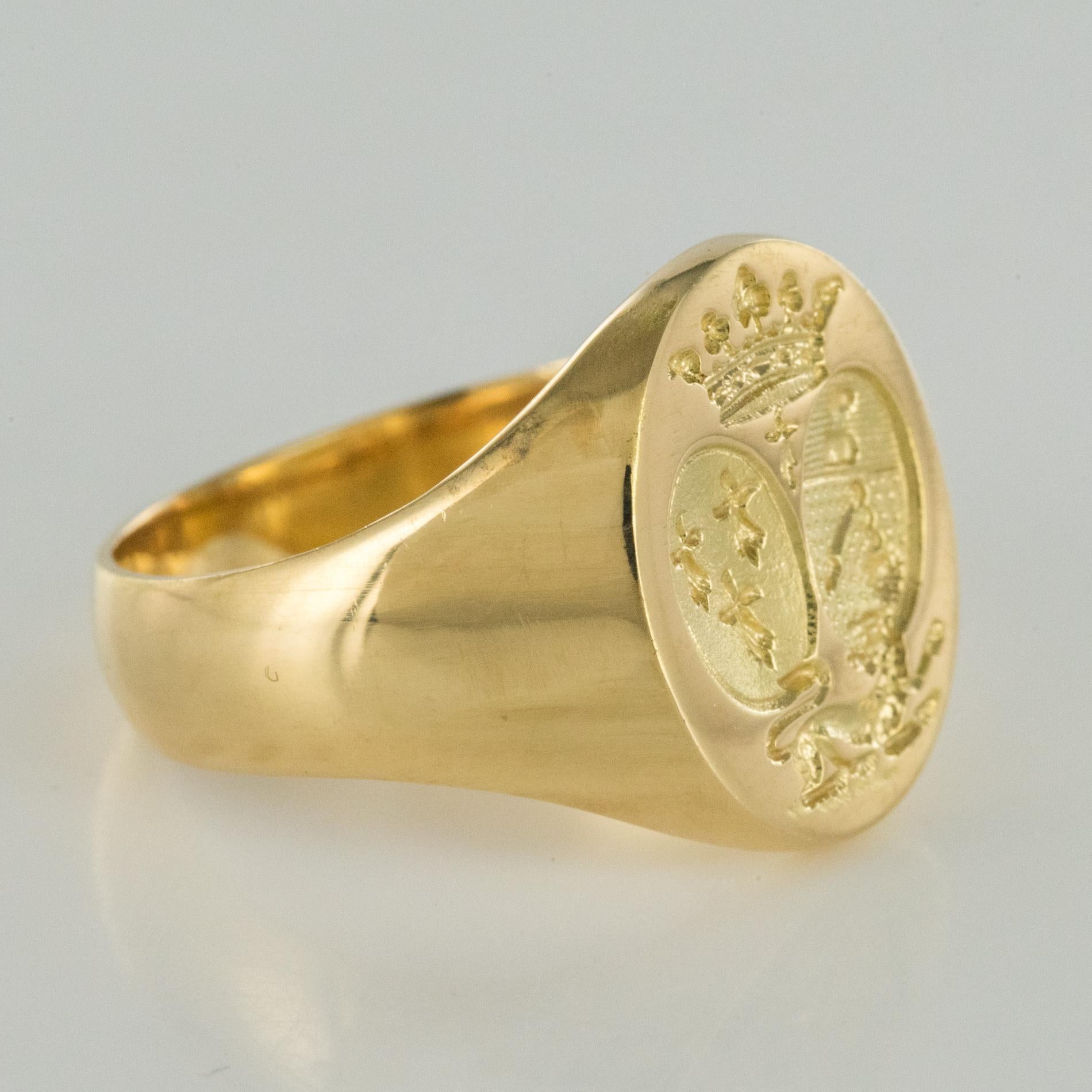 18 Karat Yellow Gold Men's Modern Signet Ring 5
