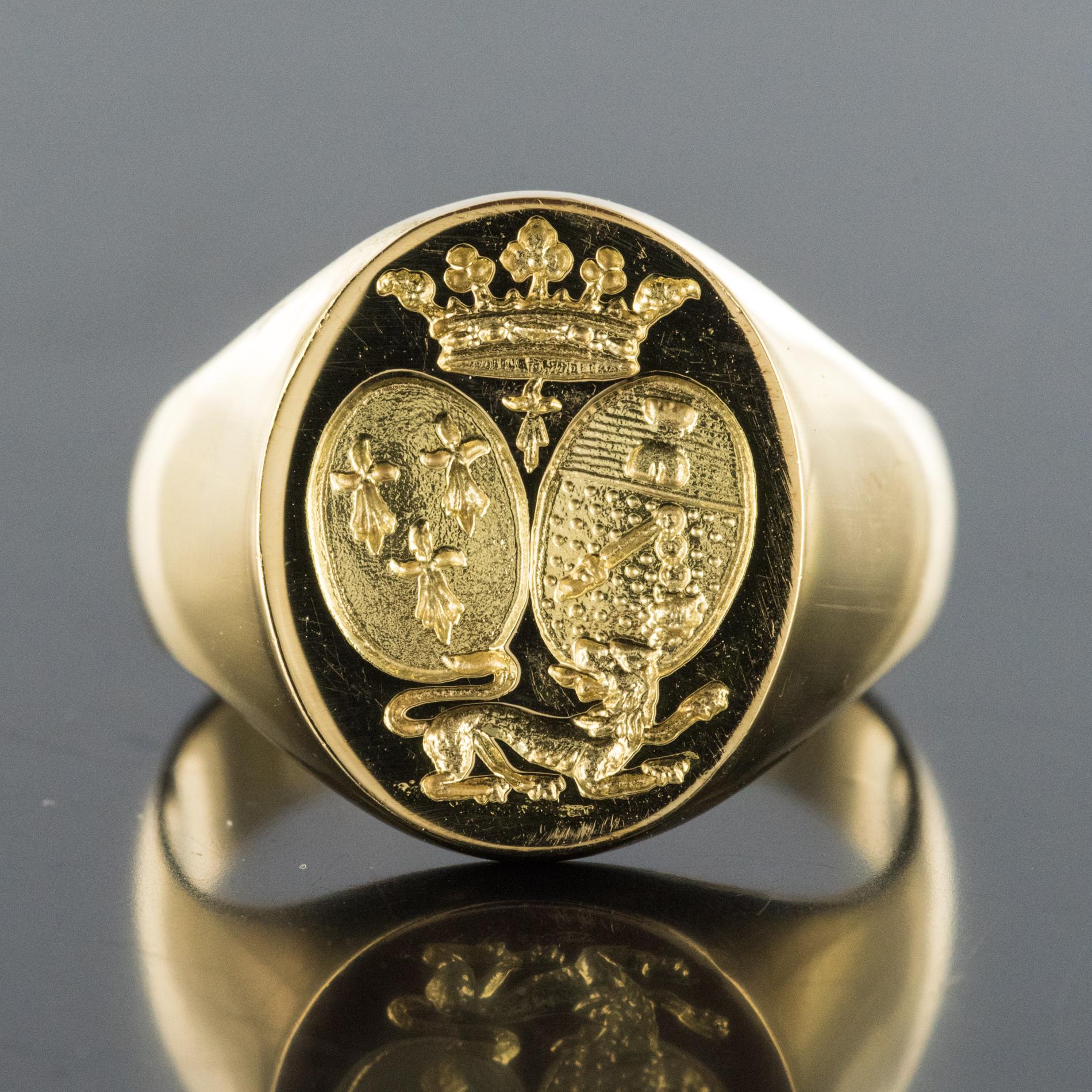 18 Karat Yellow Gold Men's Modern Signet Ring at 1stDibs