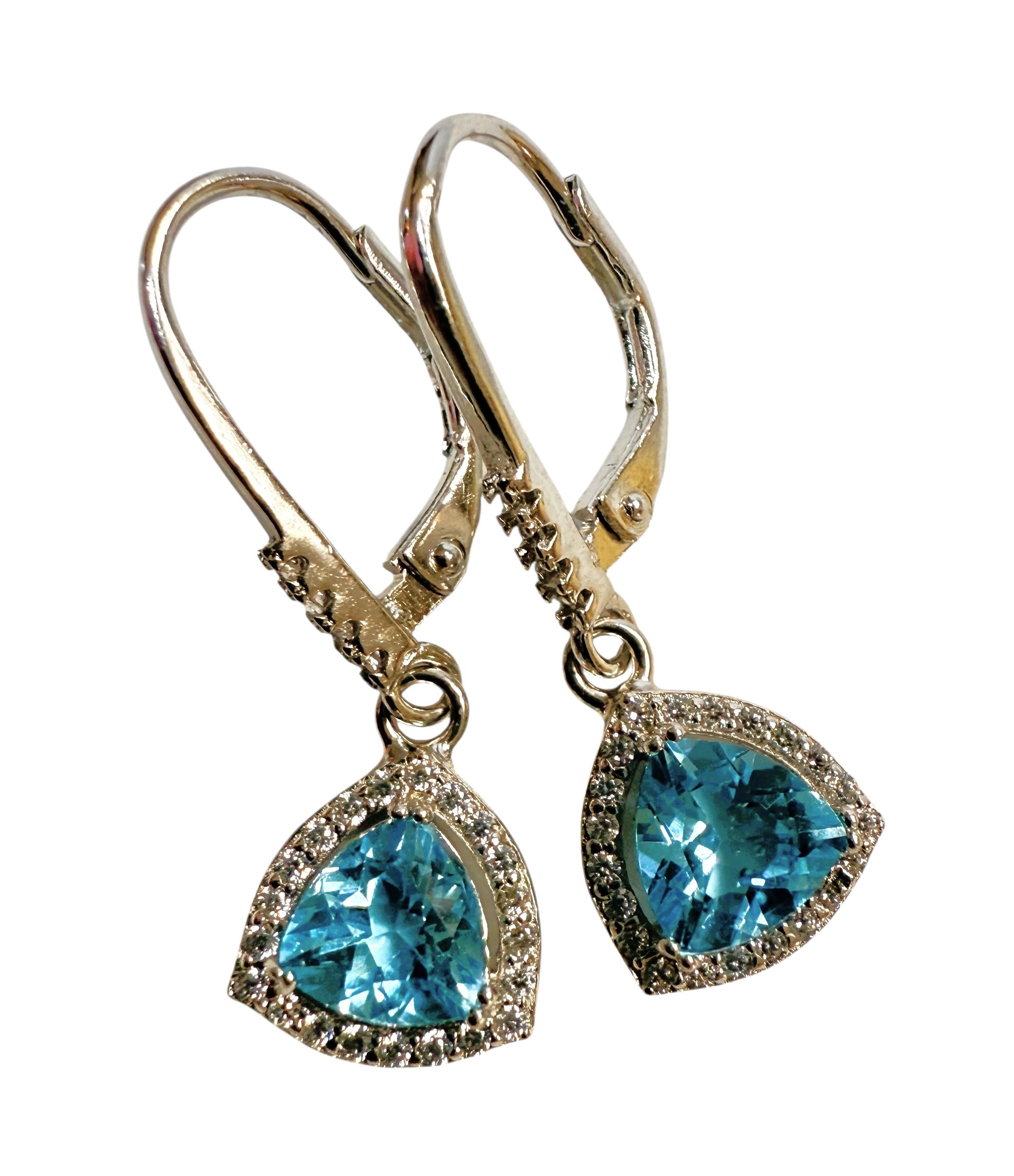 Neu 1,82 Karat Blauer Topas und Diamant Saphir Ohrringe mit Hebelrückseite im Zustand „Neu“ in Eagan, MN