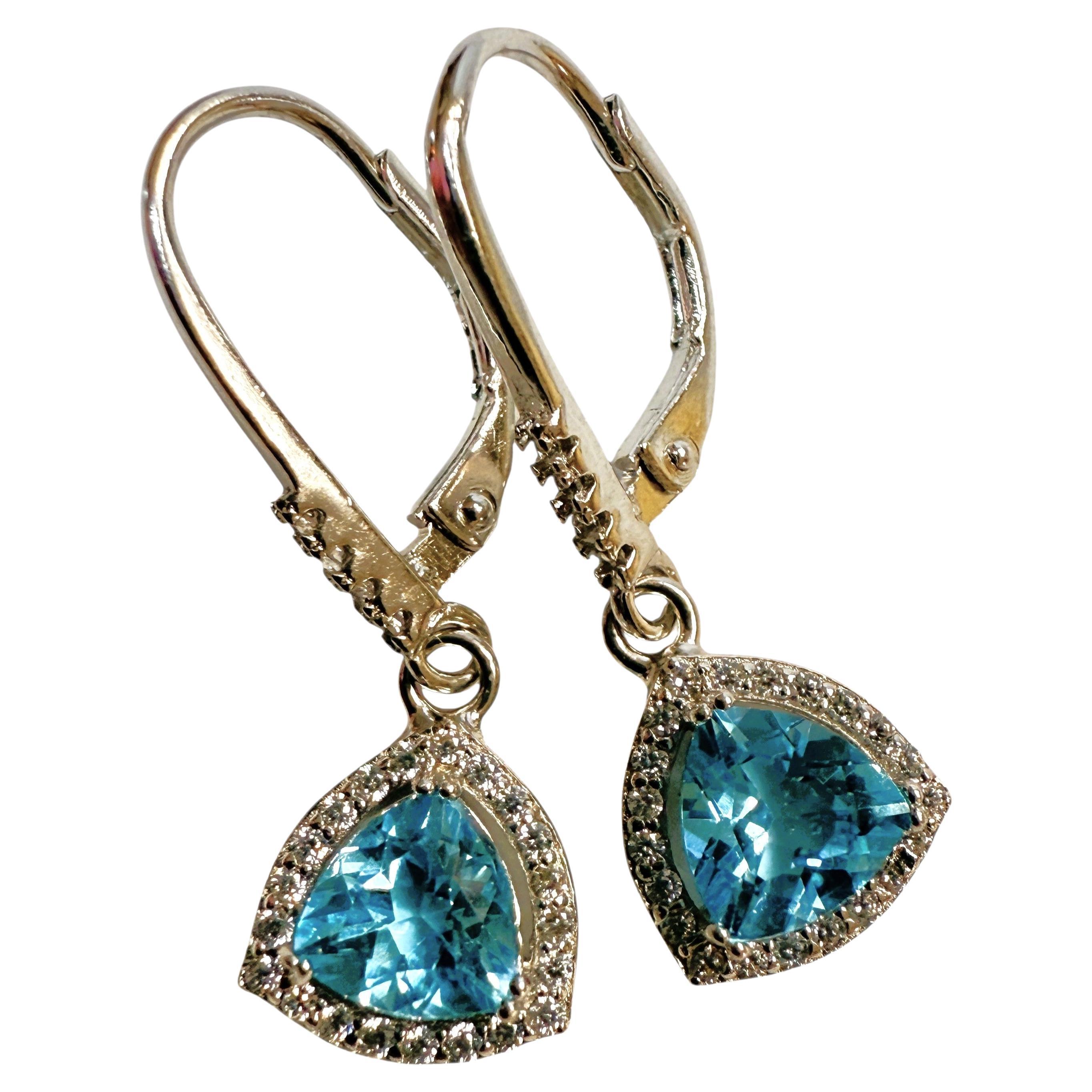Neu 1,82 Karat Blauer Topas und Diamant Saphir Ohrringe mit Hebelrückseite